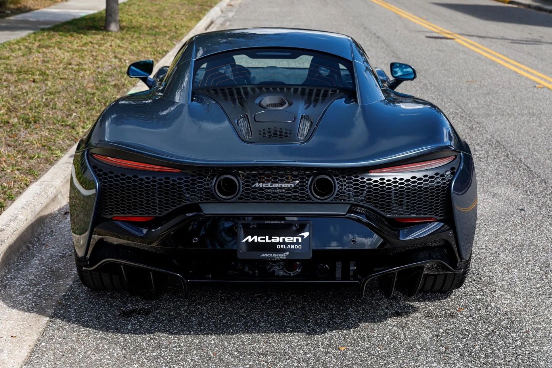 mph008_3068955566_658_p9_l_1534378dc4