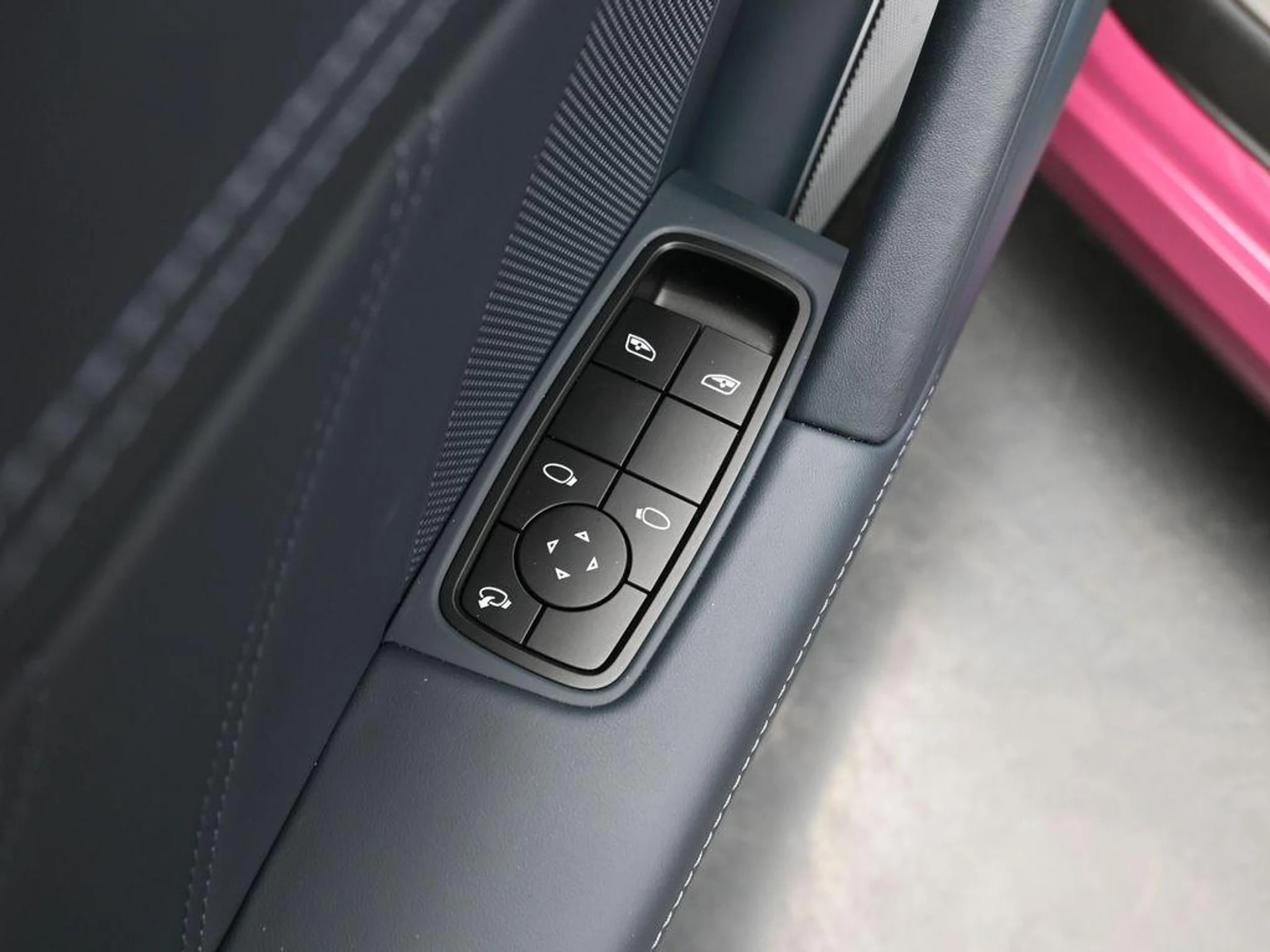 mph008_3069608733_v_W5_OW_9g_QFR_Lr_KP_3_D2h6w_H_Q_Yw6k_4d64736b6b