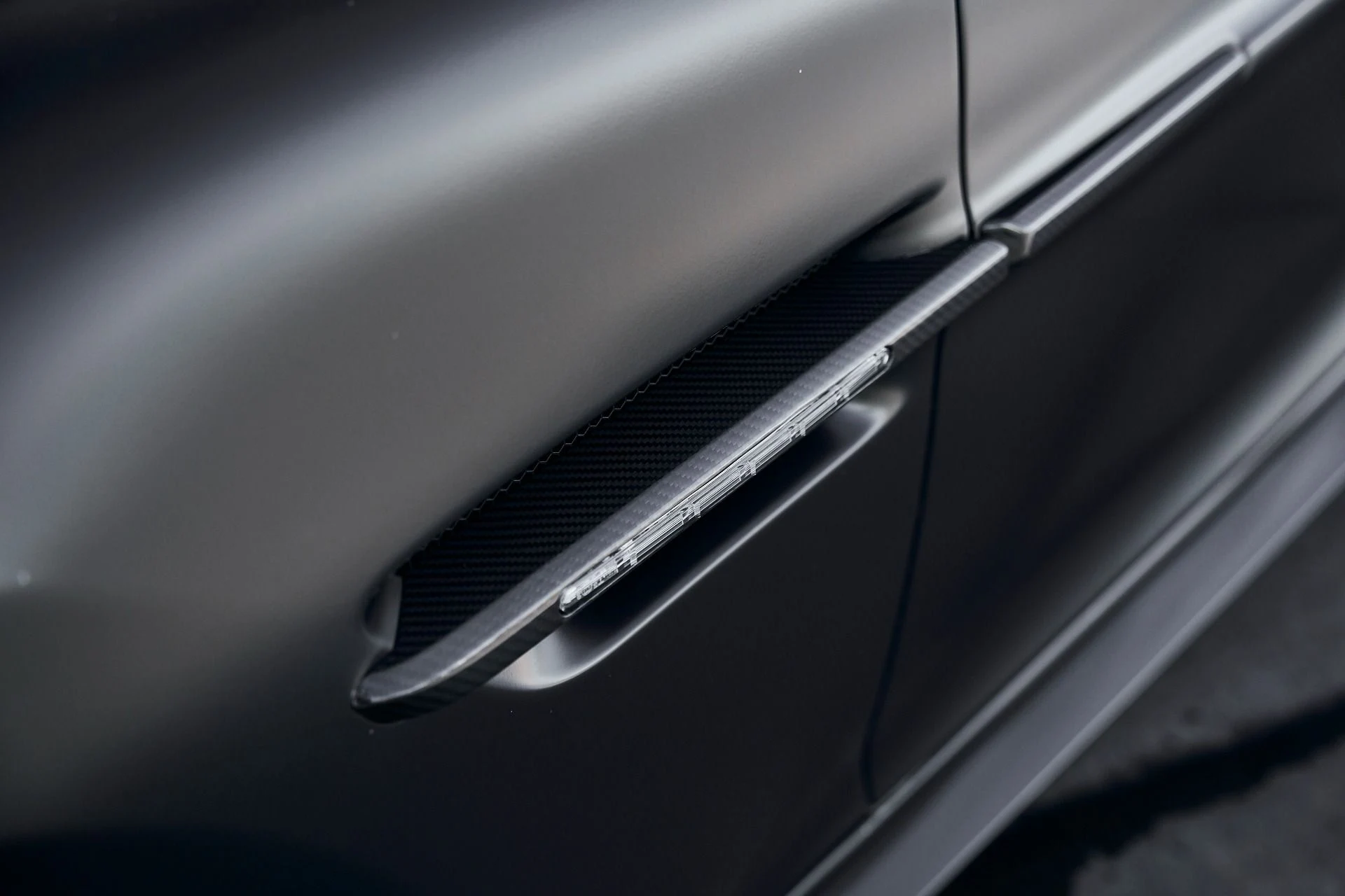 mph008_3085237087_Used_2014_Aston_Martin_Vanquish_V12_1773193787_f97888b9ce