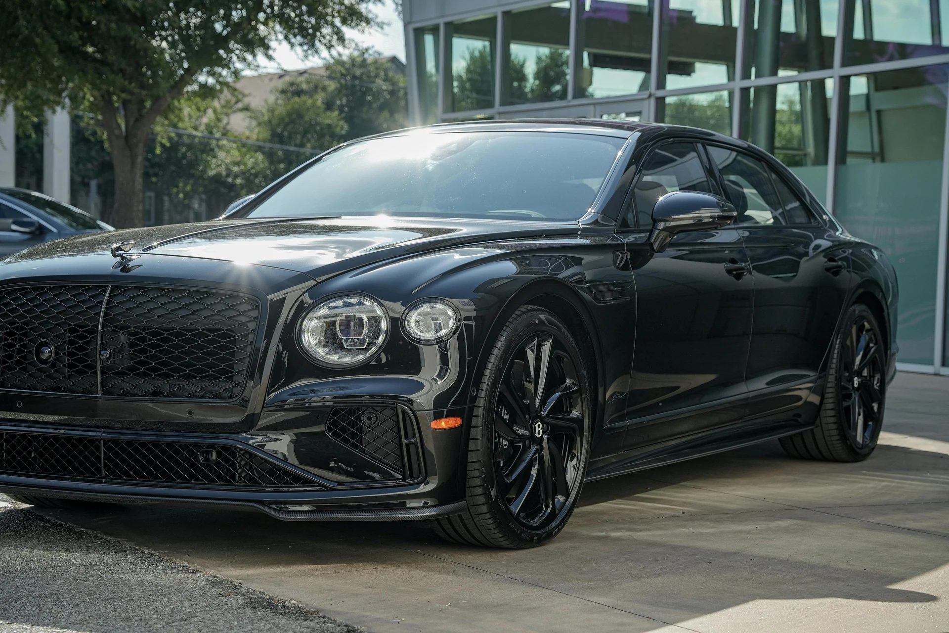 mph008_3088139245_Hi_Tech_Luxury_Imports_LLC_SCBBR_6_ZG_1_SC_022806_image_8_bb4b3d953d