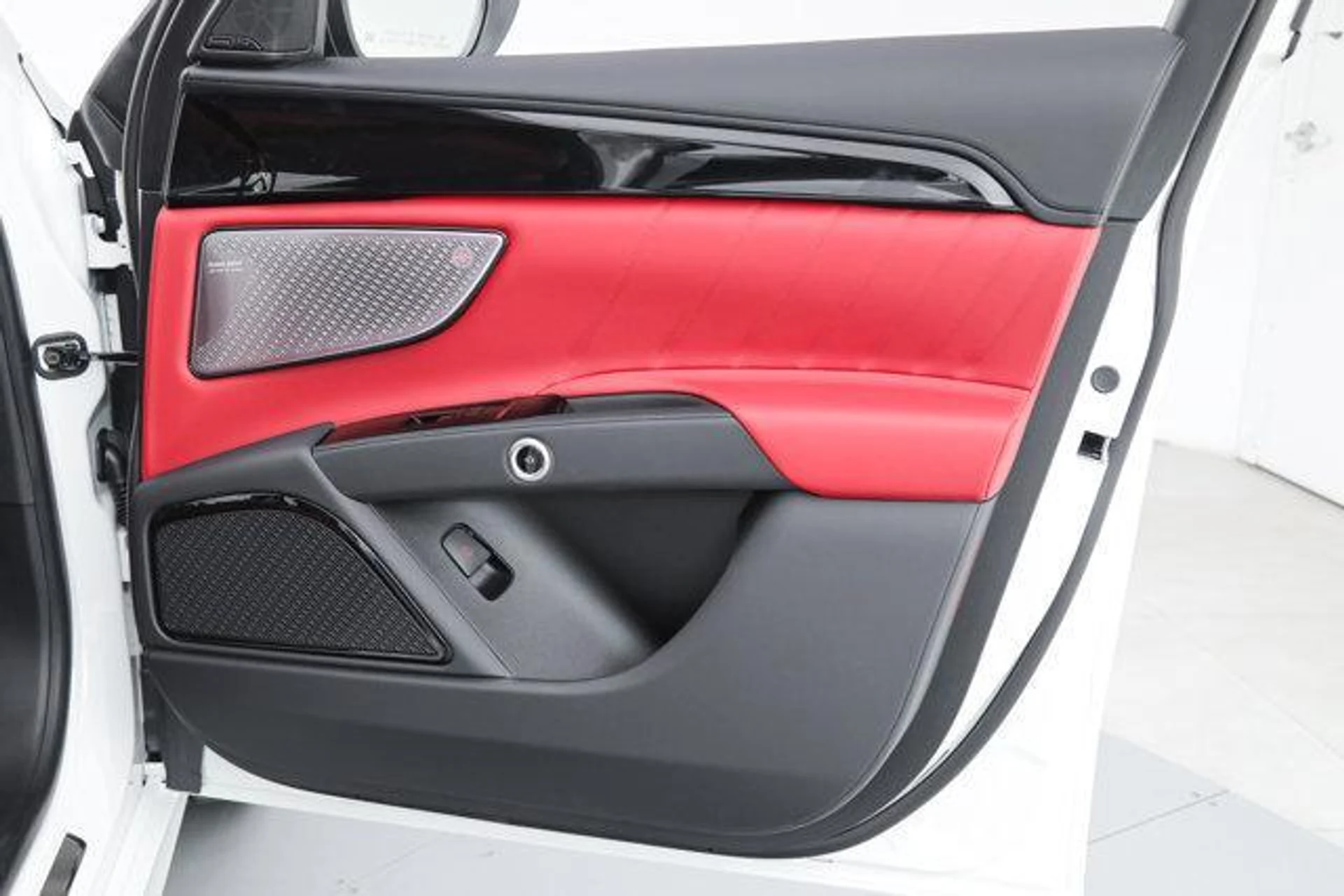 mph008_309204018_Ooe_G_On_Vbw_S_Ev_uys_Mv3_Cg8w_P7_A_fbaf3cee50