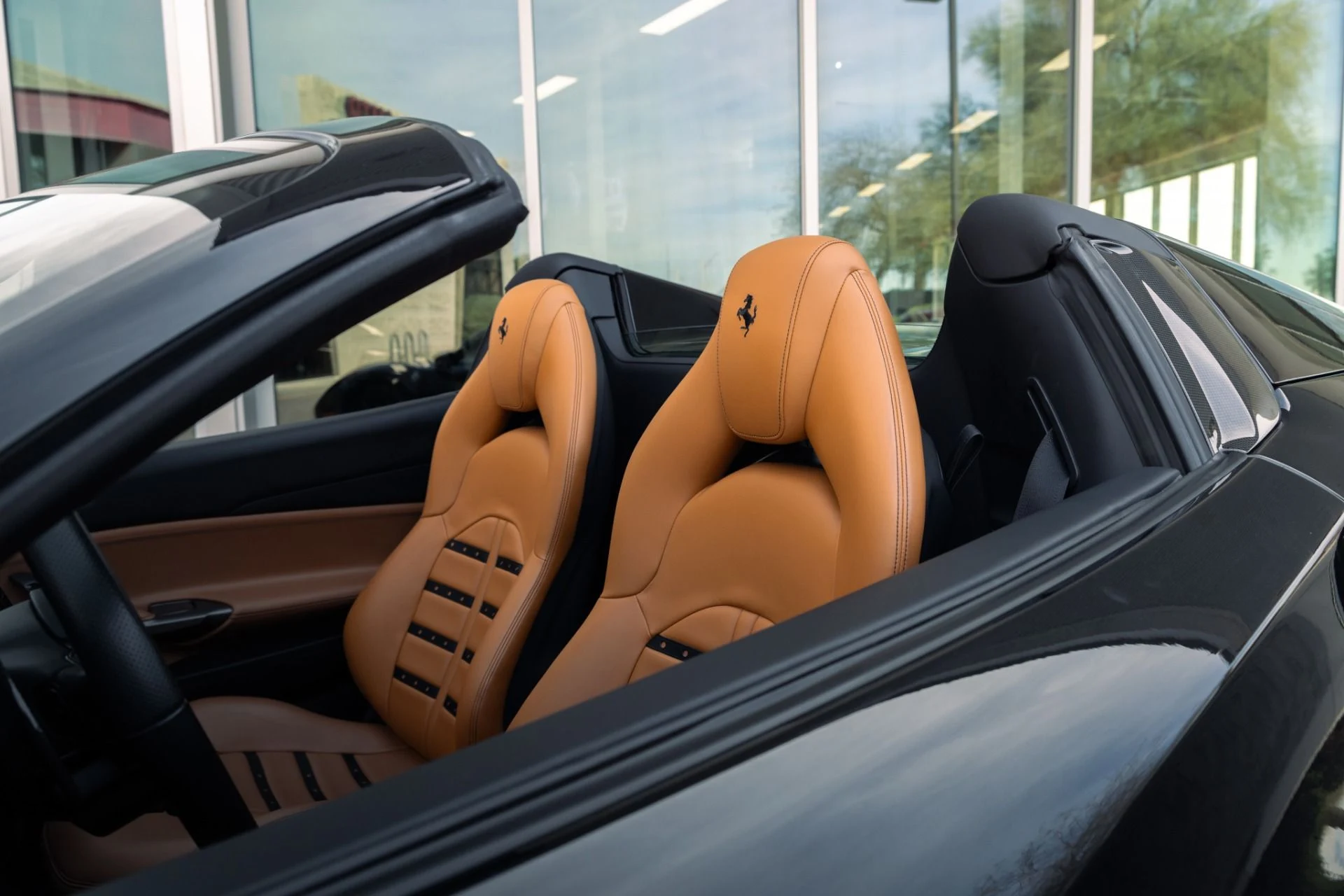 mph008_3093174875_Used_2018_Ferrari_488_Spider_1771975716_528faa88e8