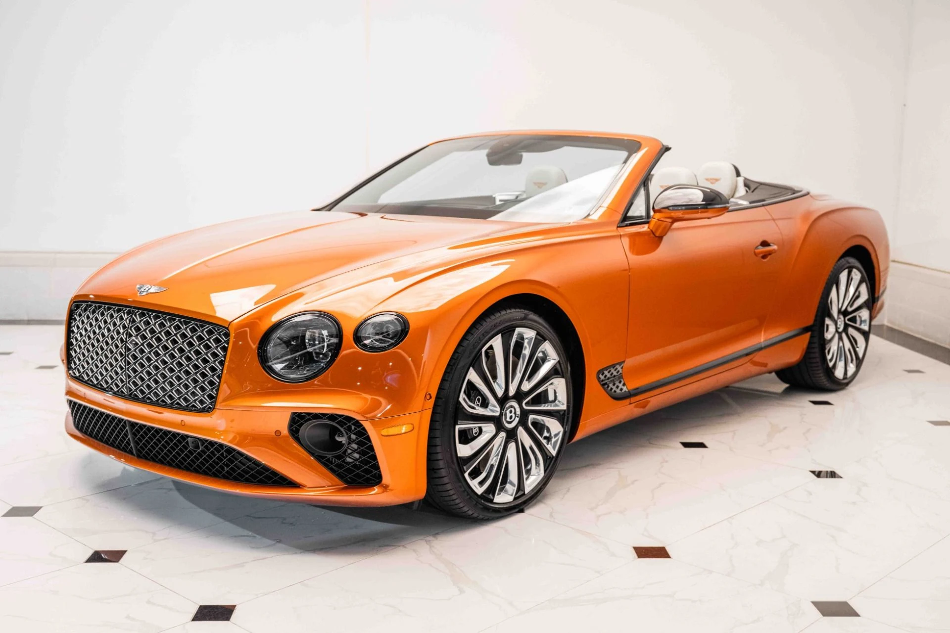 mph008_3096669374_Used_2024_Bentley_Continental_GTC_Mulliner_W12_1720134236_66ac129ac3