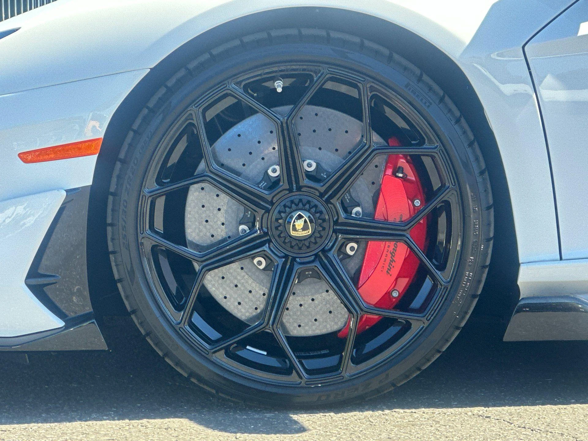 mph008_3100034116_Used_2021_Lamborghini_Aventador_SVJ_1774426259_15a198bae1