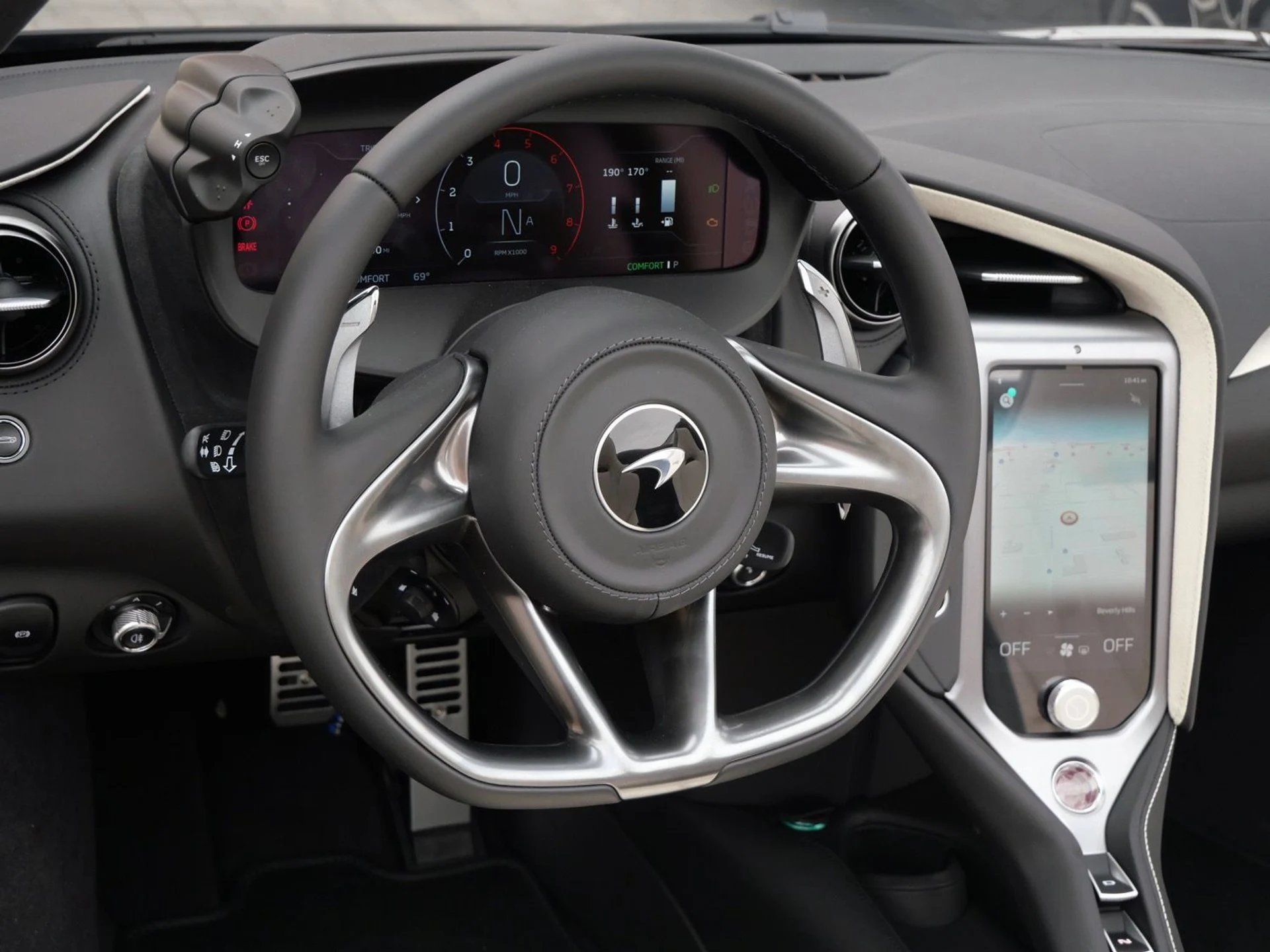 mph008_3100309733_f9834c83129b62cee69b503c8093fbf4x_d94f1e6334