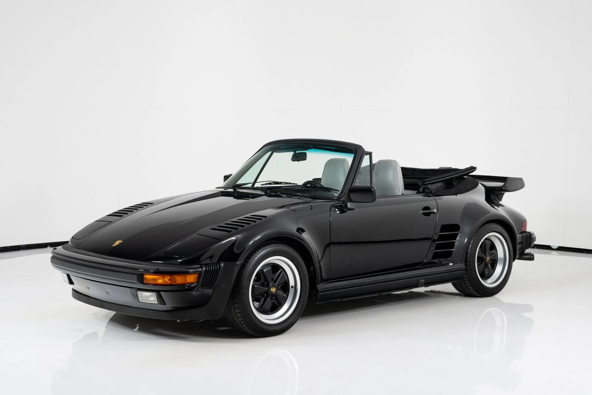 mph008_3103535946_Used_1987_PORSCHE_911_Turbo_1710374619_e9c837ec8f