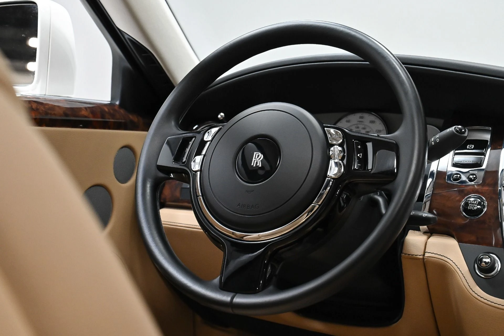 mph008_310485724_Used_2017_Rolls_Royce_Ghost_1749695060_3c2bf25edc