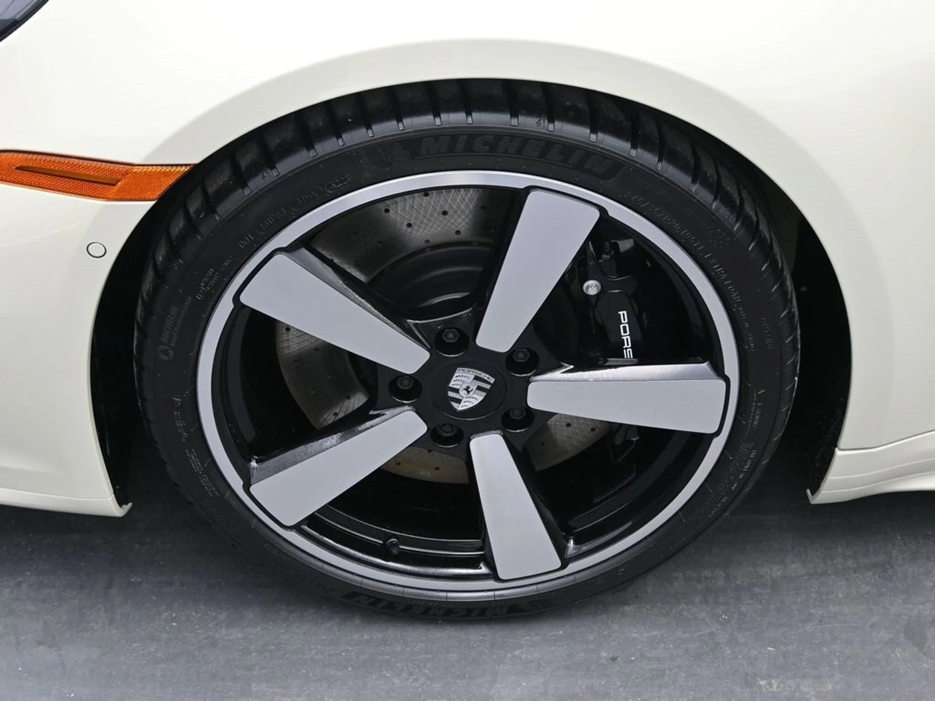 mph008_3105746437_6beed934117ddd86a07ff8f3ebcc96efx_b87b9f3429