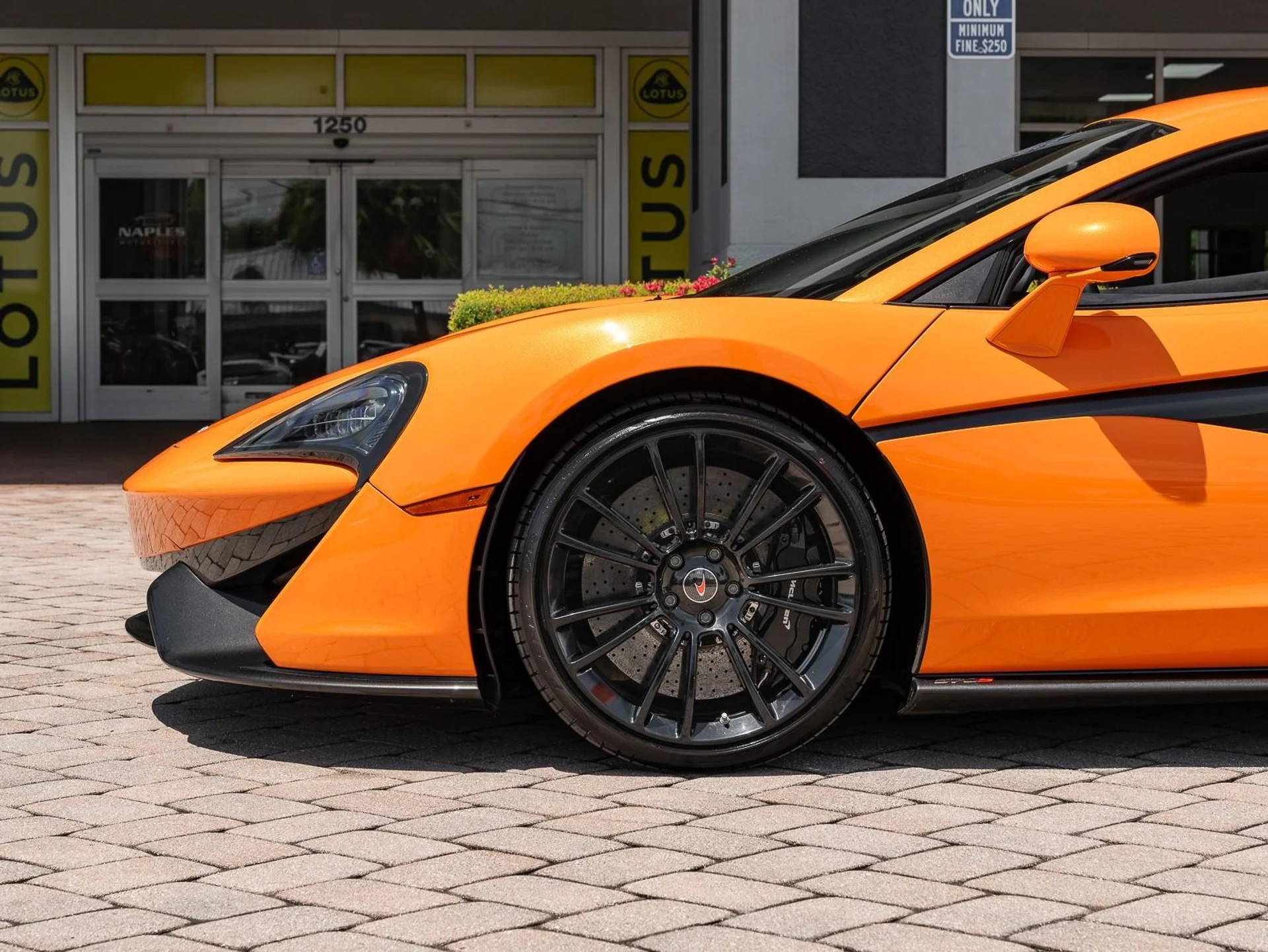 mph008_3108271286_Used_2016_Mc_Laren_570_S_1756483741_cf92a17fe1