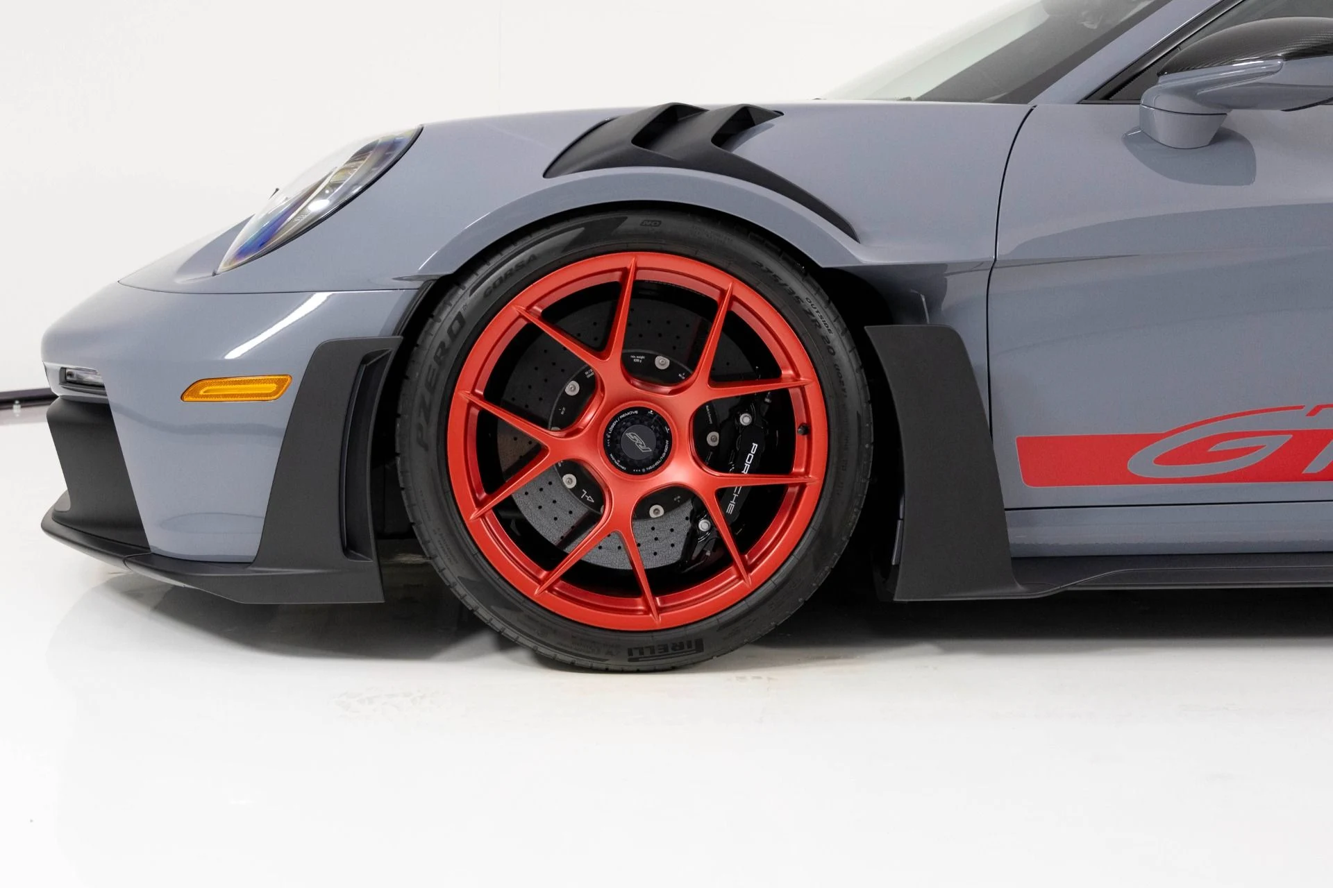 mph008_3114703706_Used_2024_Porsche_911_GT_3_RS_1759531856_5335dc1e6b