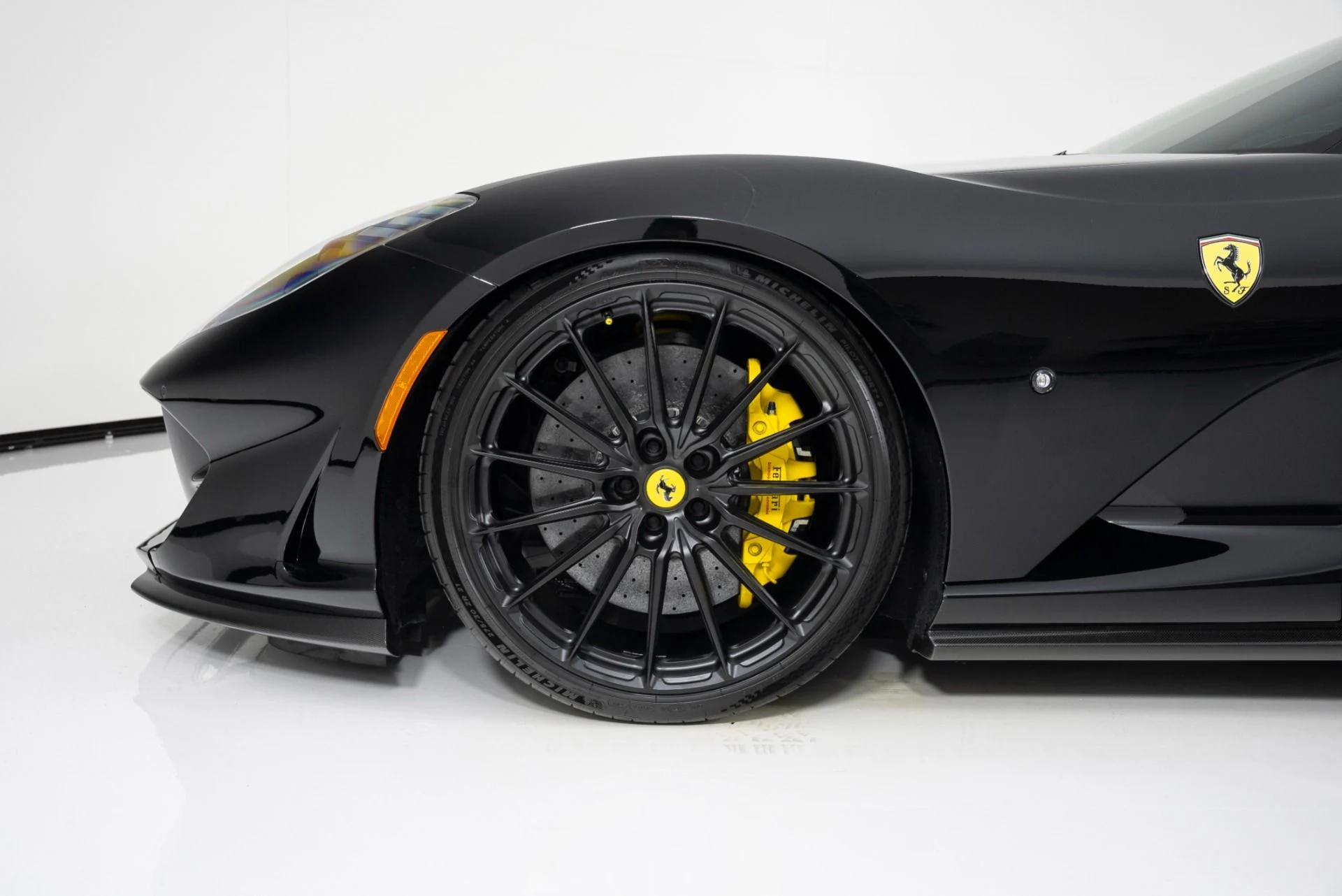 mph008_3115357389_Used_2019_Ferrari_812_Superfast_1719262591_8a30dd50a5