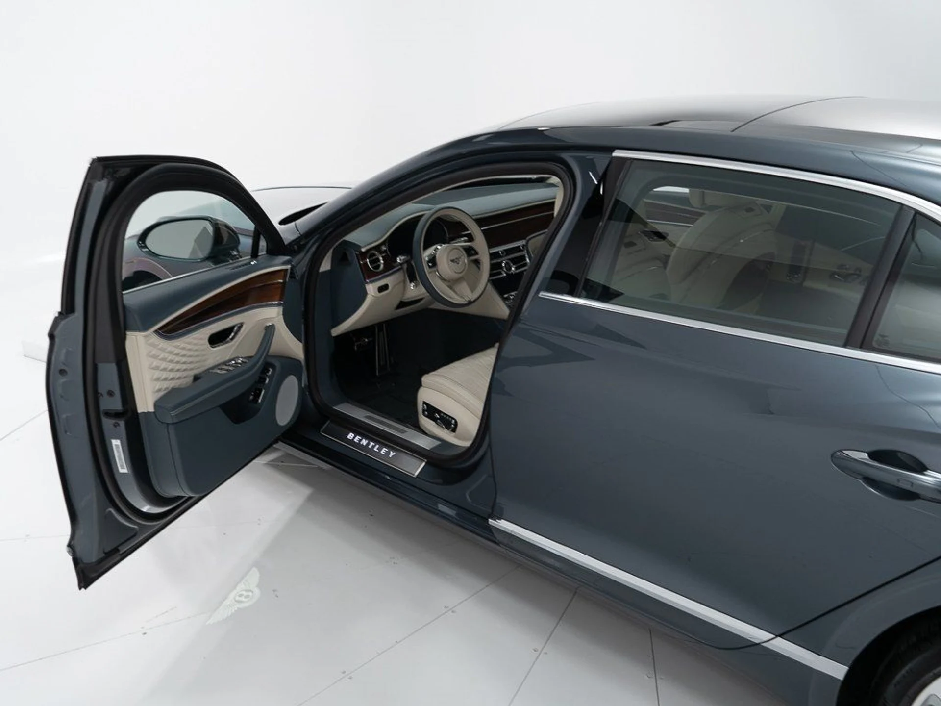 mph008_3117728052_89084fb6add18c8b892b99ed970d0343_b7639c7a3d