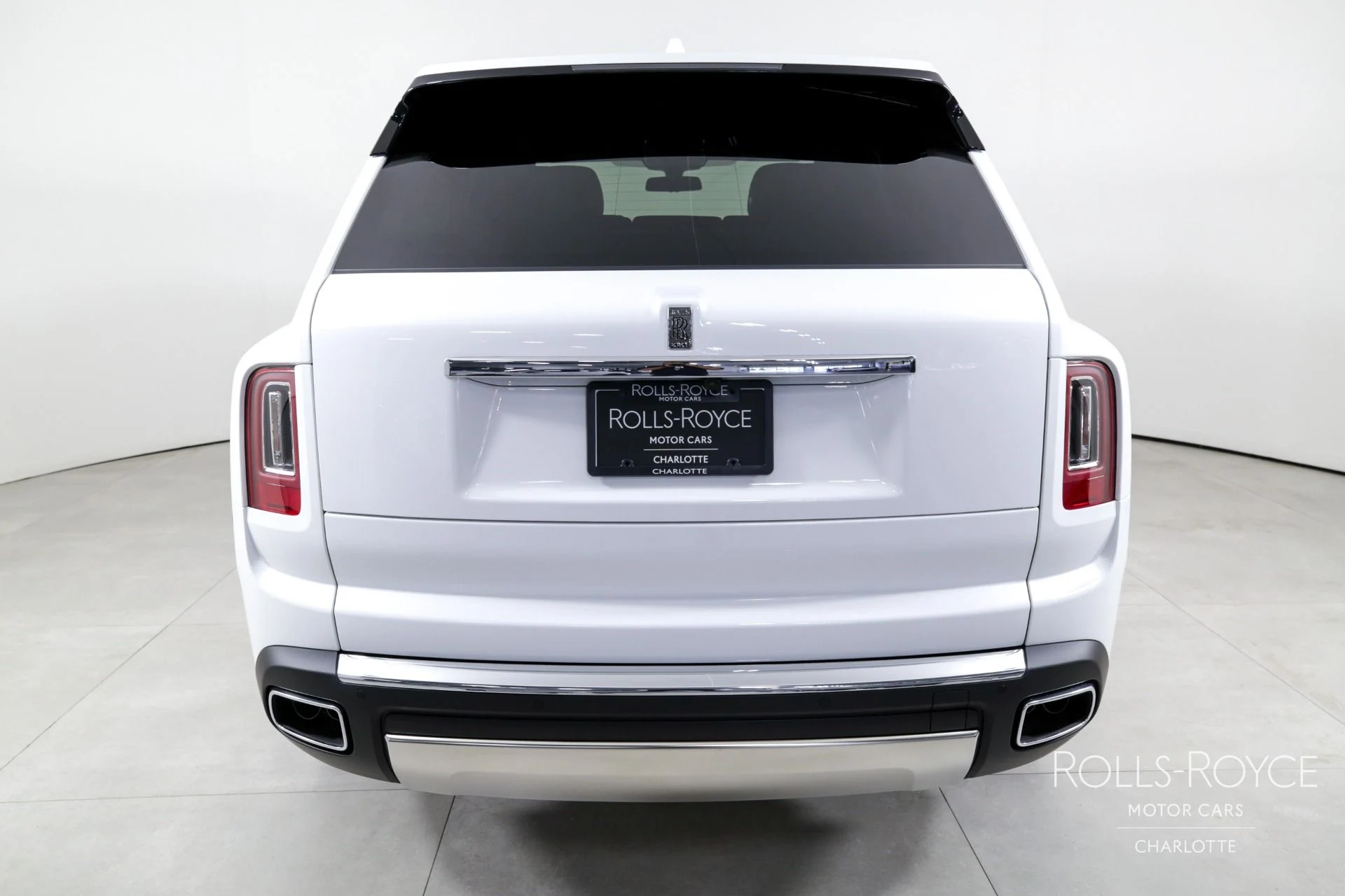 mph008_3118111806_Used_2024_Rolls_Royce_Cullinan_1717710754_38f9391c81