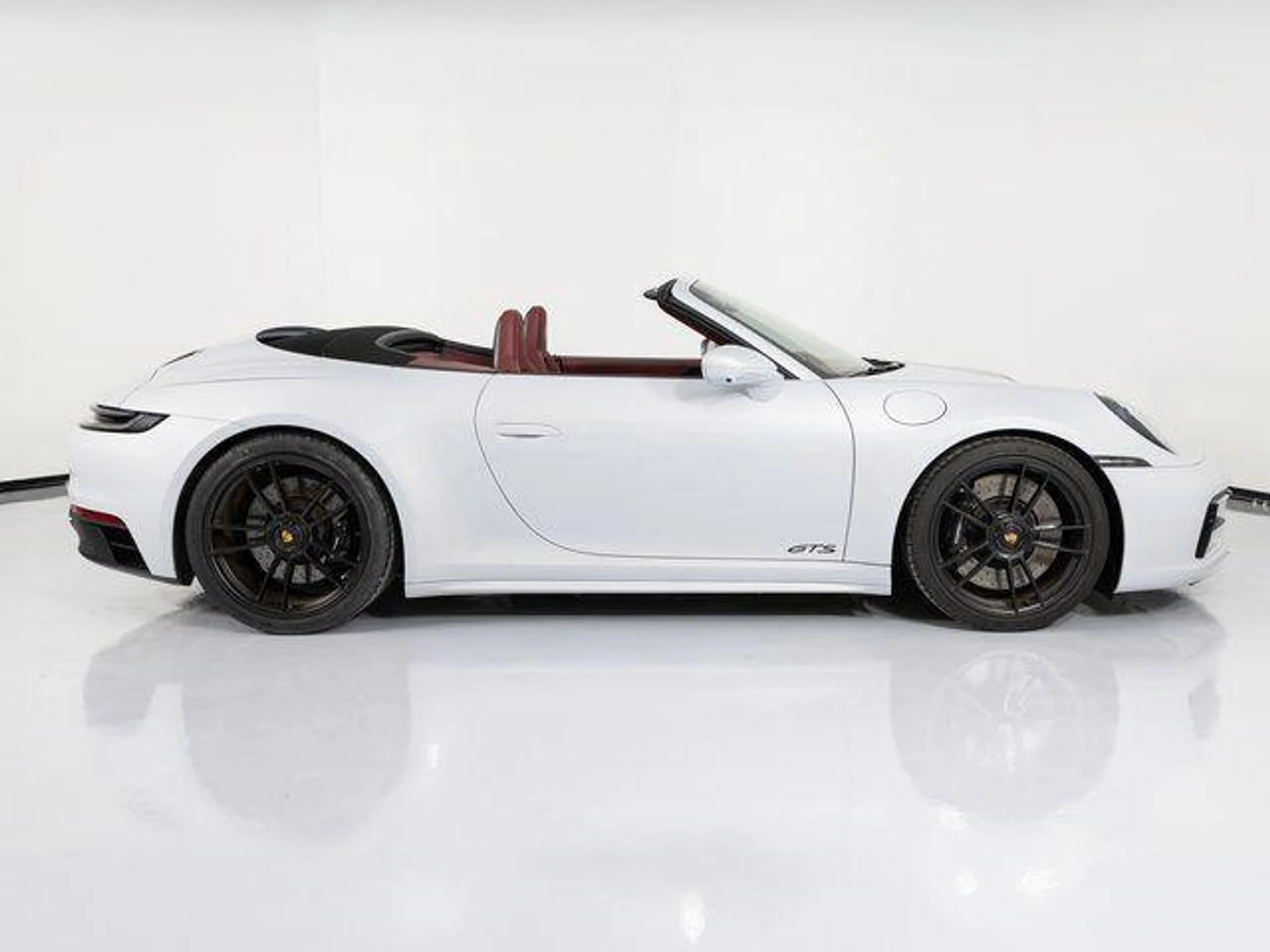 mph008_312075046_O99_S_Eg_J_Ge_T9mk_CVT_04mlmfq3_V08_5ba9174723