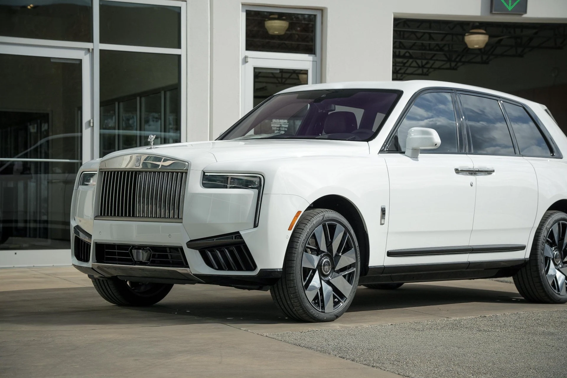 mph008_3132238248_Hi_Tech_Luxury_Imports_LLC_SLA_13_HA_05_TU_234101_image_8_50a6230548