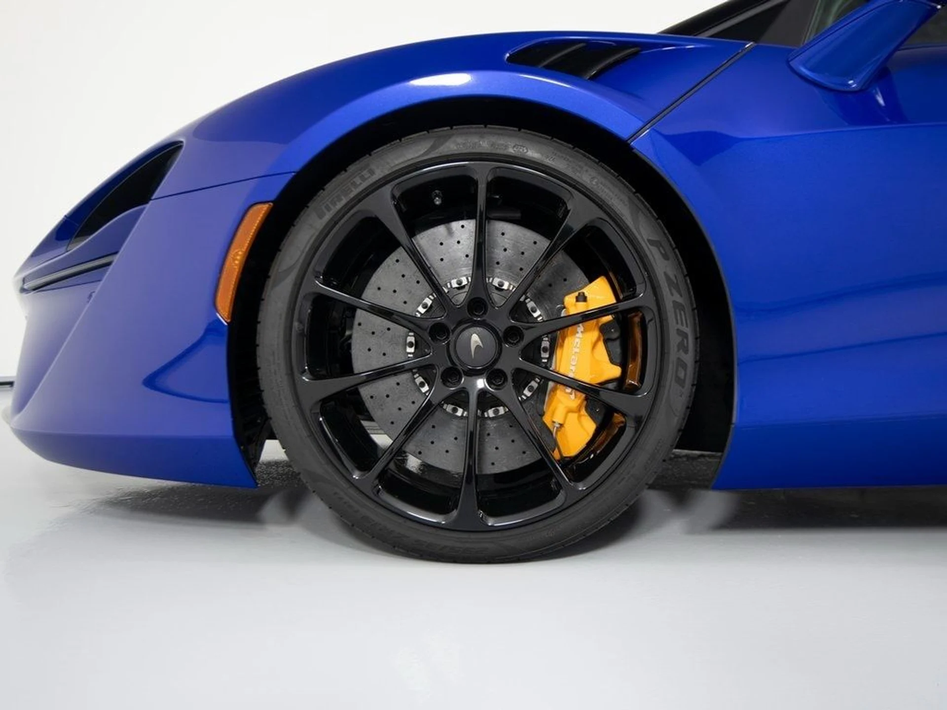 mph008_3136384604_4cc17b8770645538a25fc1e0191657fcx_d9edc8d53a