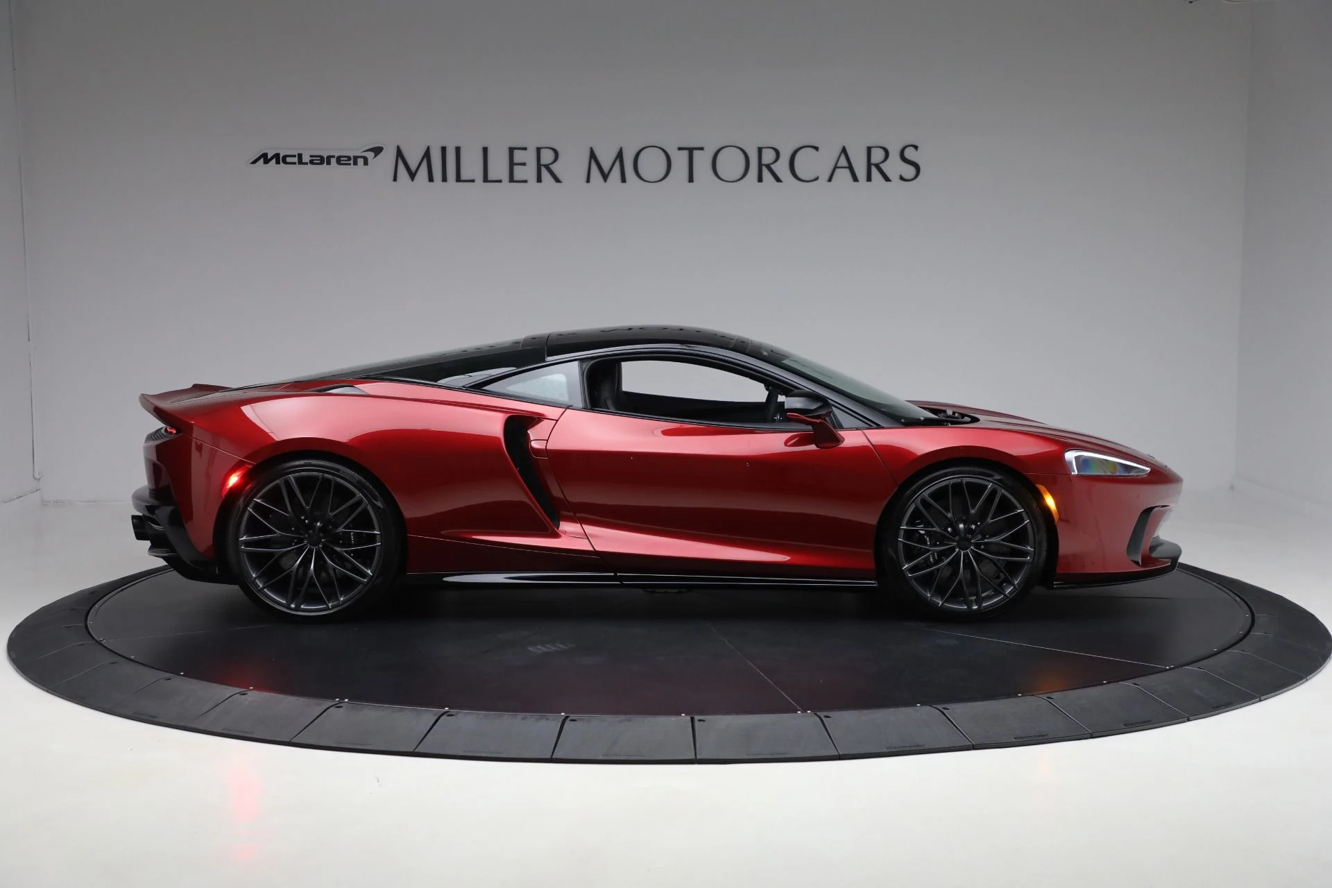 mph008_3137814975_New_2025_Mc_Laren_GTS_Tech_Lux_43d308f2a2