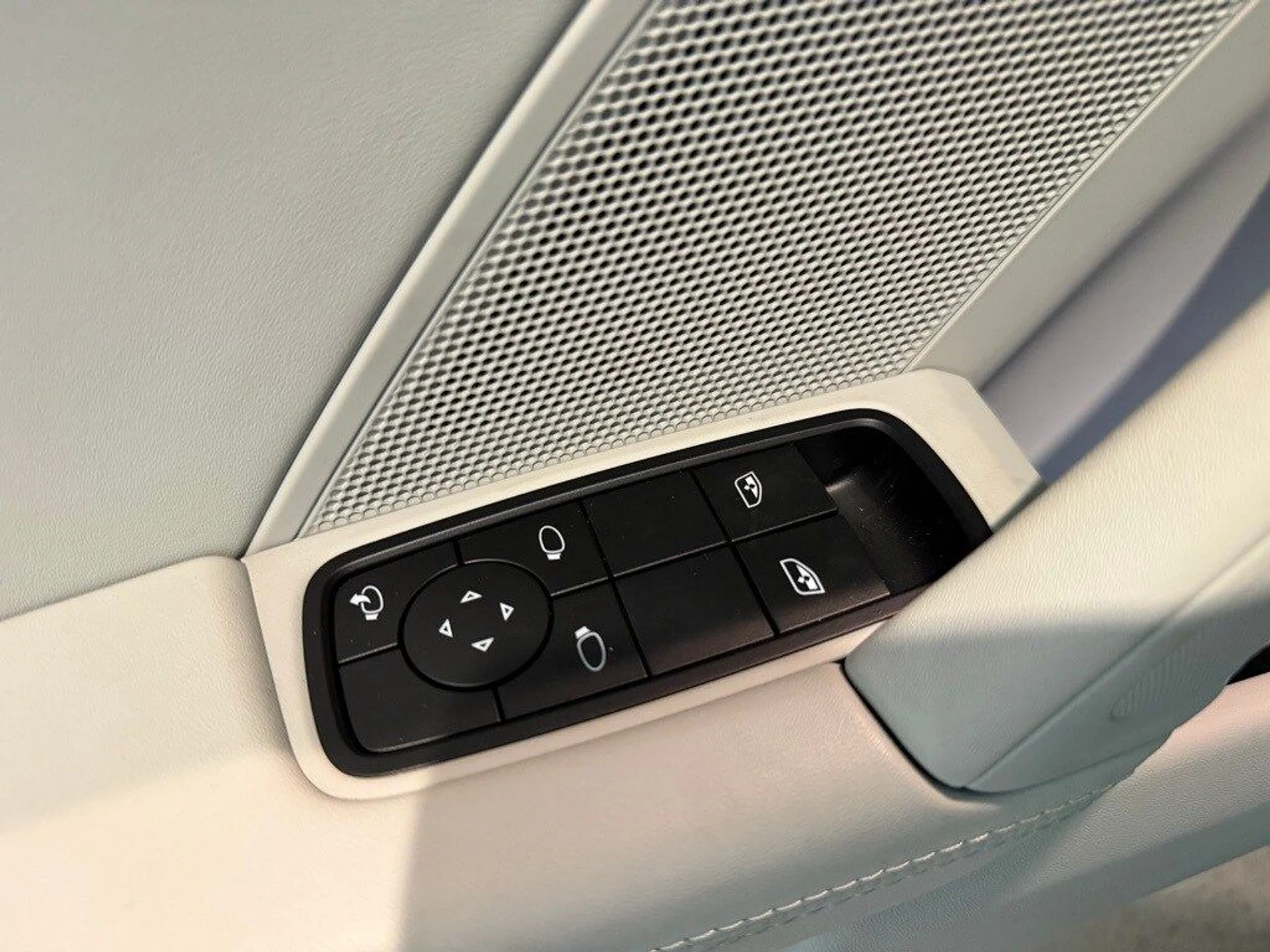 mph008_3141852479_d4fc379015d87cf6cc02a90f6bfcd7b6x_77e13fa7d6