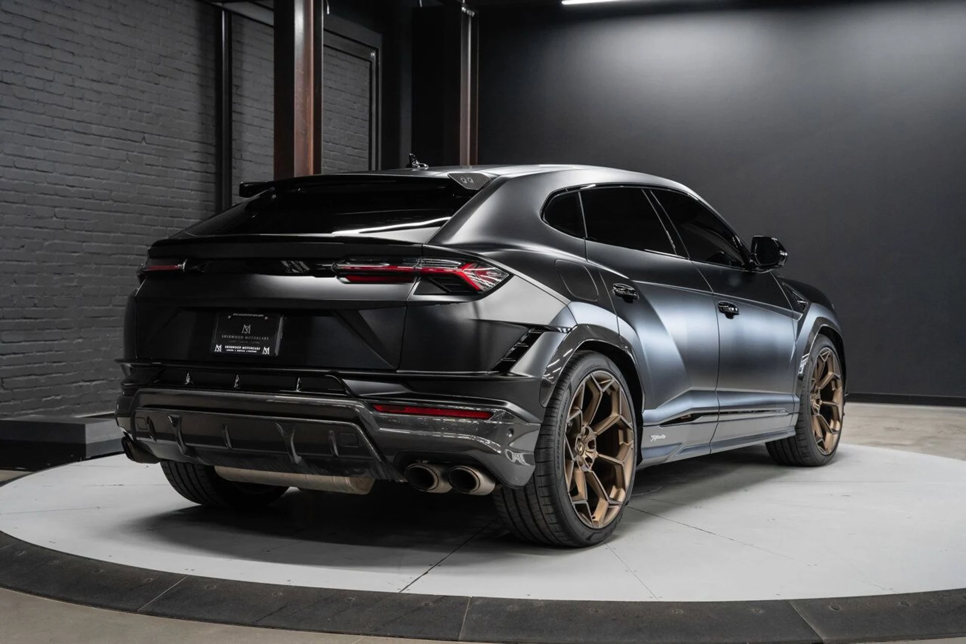 mph008_314237881_lamborghini_urus_2023_dc4ea482c5