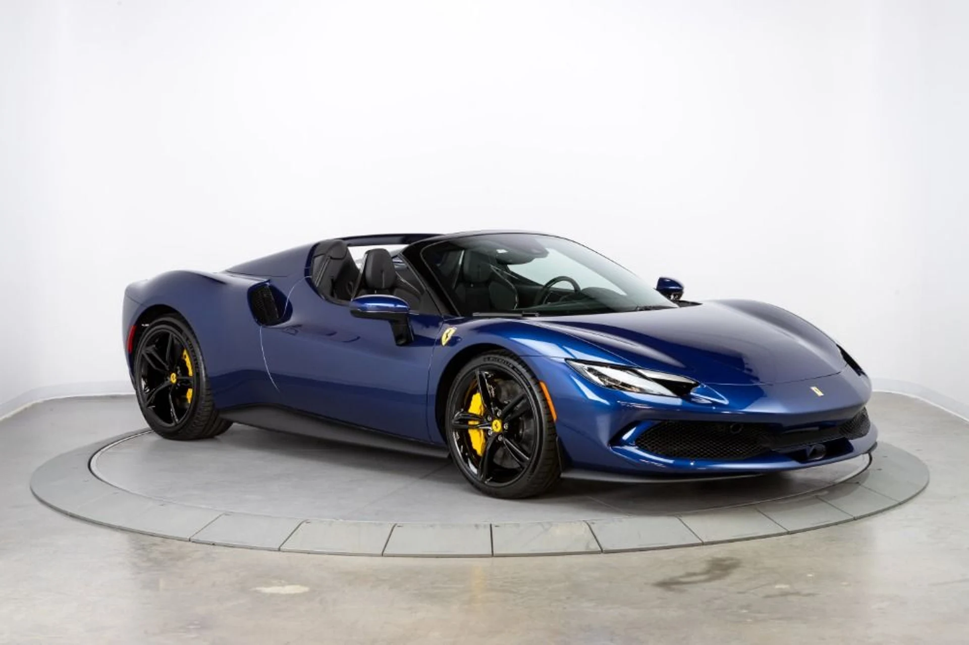 mph008_3152898357_Used_2023_Ferrari_296_GTS_73805c34b8