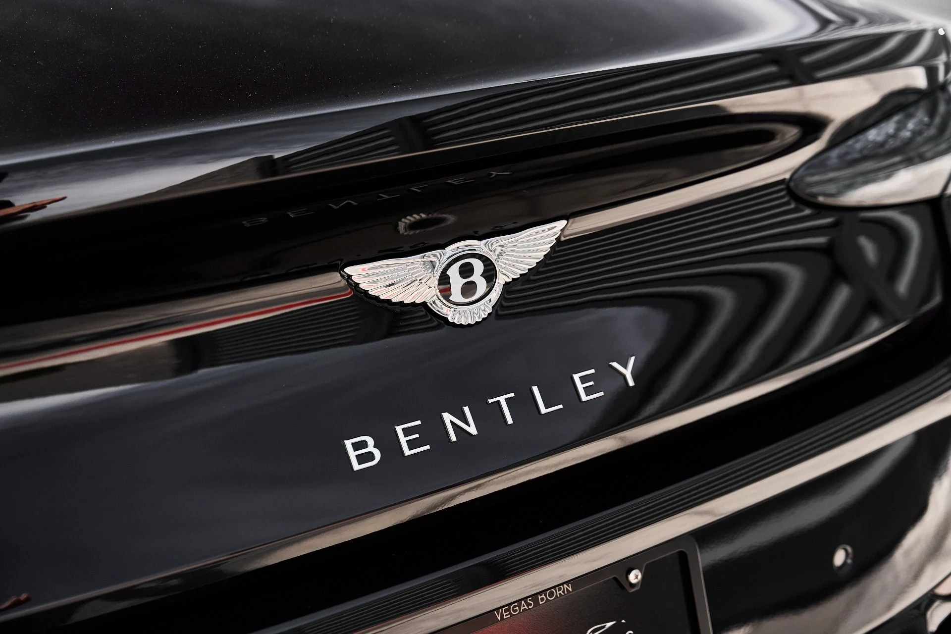 mph008_3155372081_Used_2025_Bentley_Continental_GT_Speed_1777077700_3887a6c27c