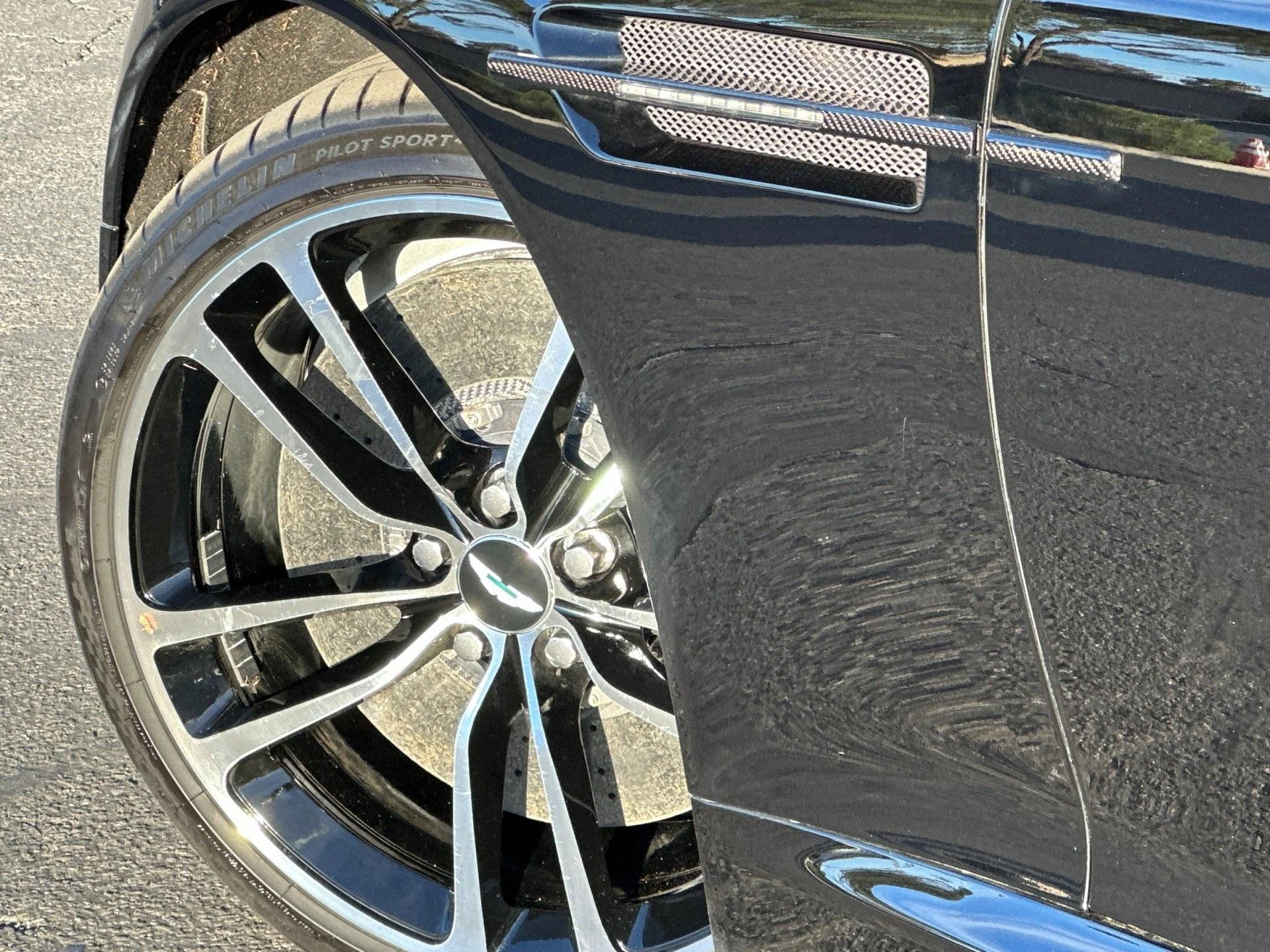 mph008_316603334_Used_2011_Aston_Martin_DBS_Carbon_Black_1766224122_4e52ec62ca