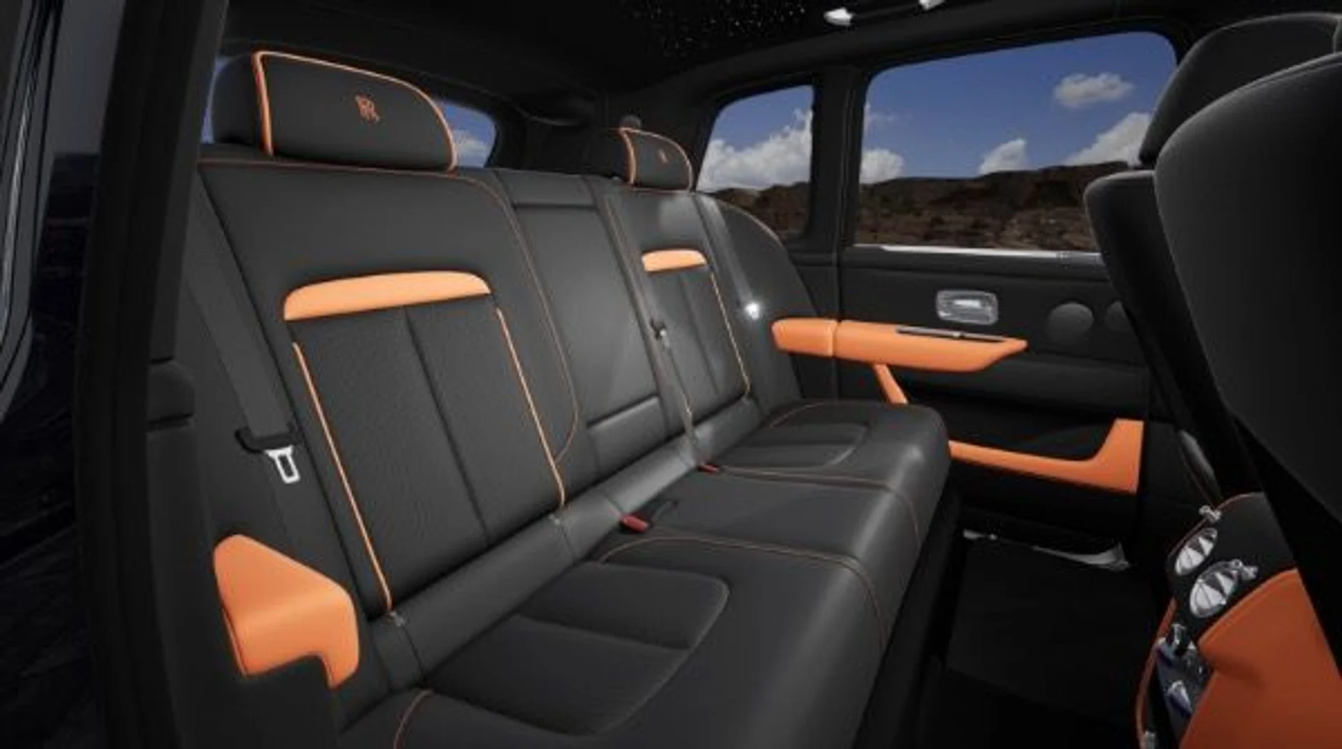 mph008_3168451061_New_2026_Rolls_Royce_Cullinan_ccc904b2c5