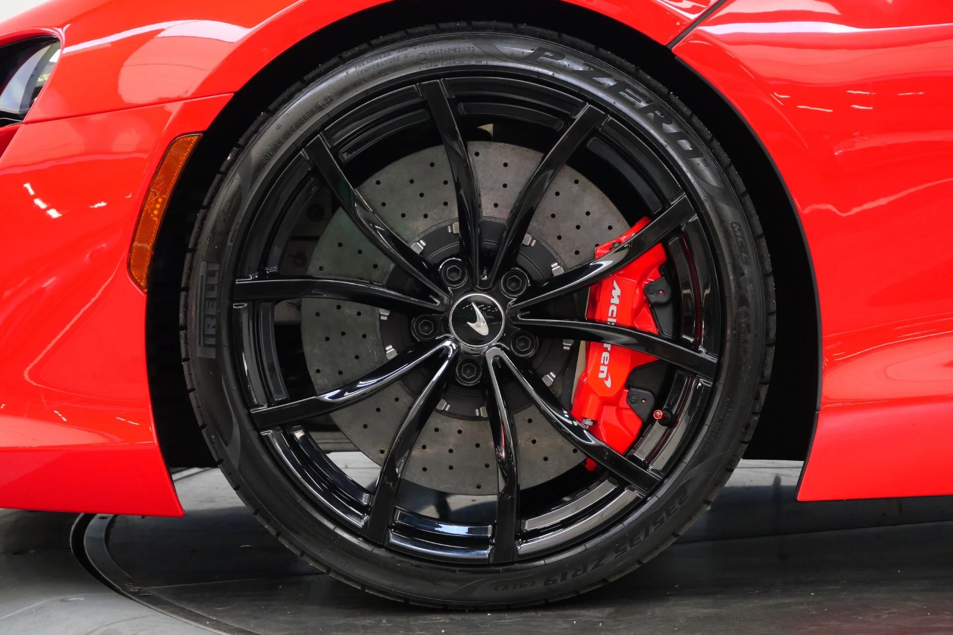 mph008_3170461558_Used_2024_Mc_Laren_Artura_Performance_Spec_Technology_Pack_1775235368_b7d9cbf408