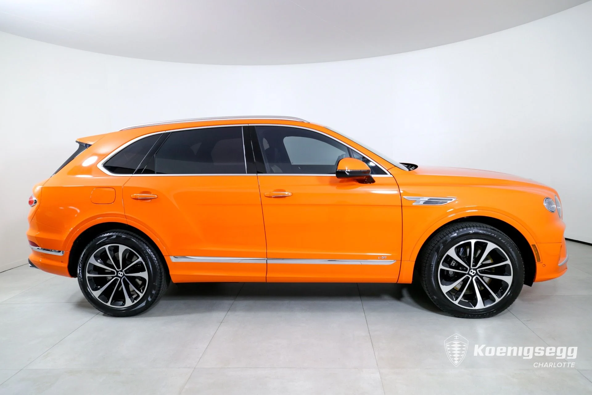 mph008_3172992352_Used_2022_Bentley_Bentayga_V8_1713469651_252b2e92dc