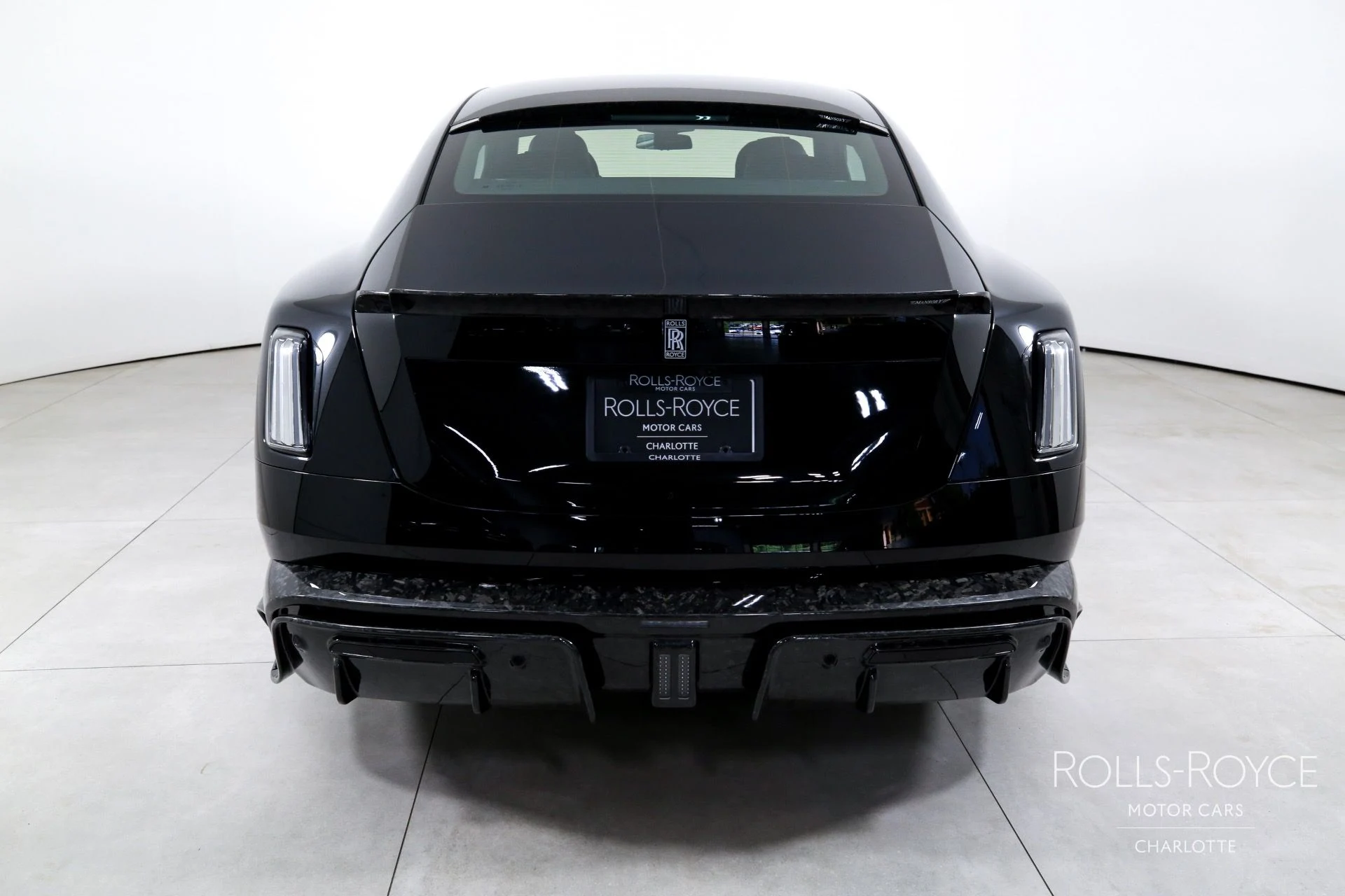 mph008_3177014712_Used_2024_Rolls_Royce_Spectre_1757714259_177b44c7c7