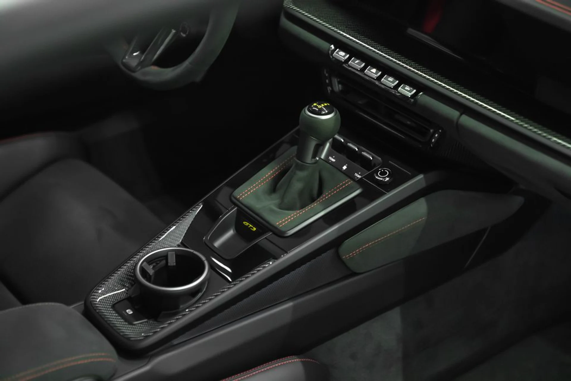 mph008_3189695762_porsche_911_2022_a0881e135a