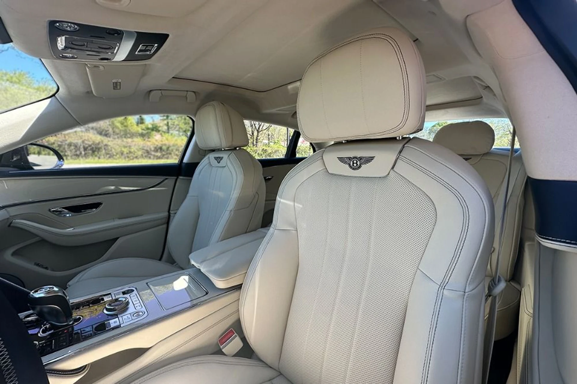 mph008_3191968036_New_2026_Bentley_Flying_Spur_1777901590_548c5bd9f4