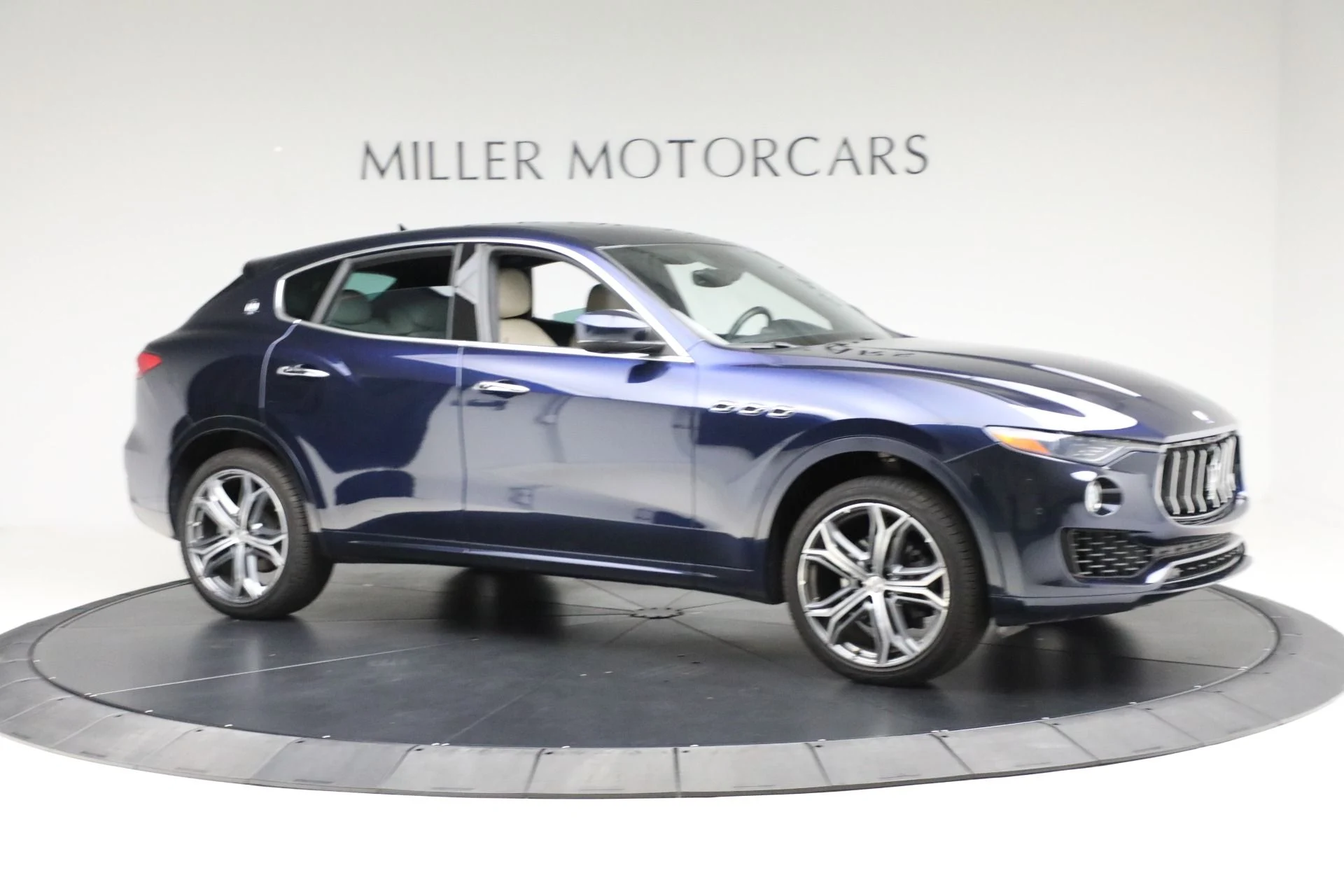 mph008_3192141488_Used_2019_Maserati_Levante_1763071914_f84e6403ec