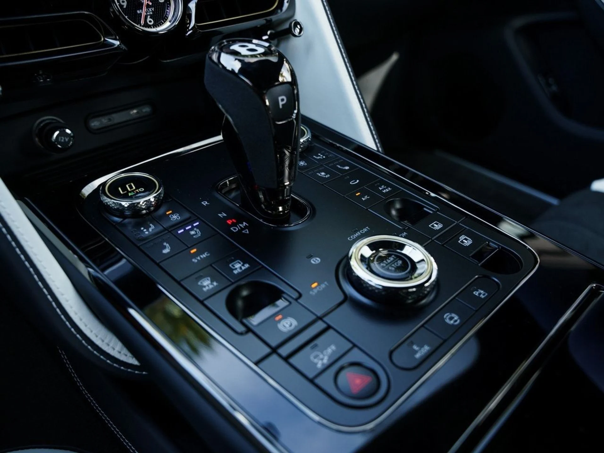 mph008_3199275292_4c13c5867bc97155a538f6d21e83f66bx_52f39a1355