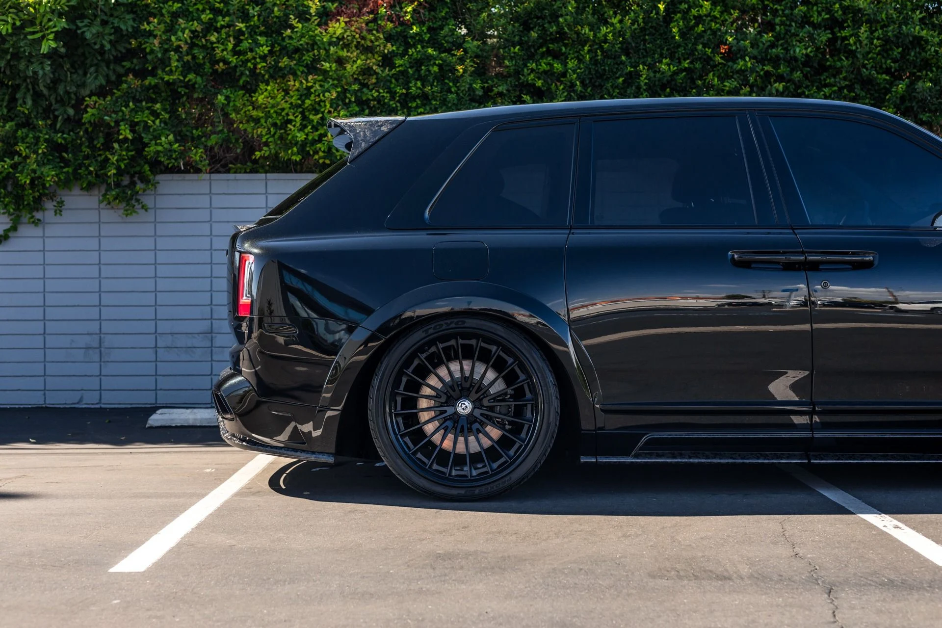 mph008_3204928868_Used_2021_Rolls_Royce_Cullinan_1698712218_8b79f42744