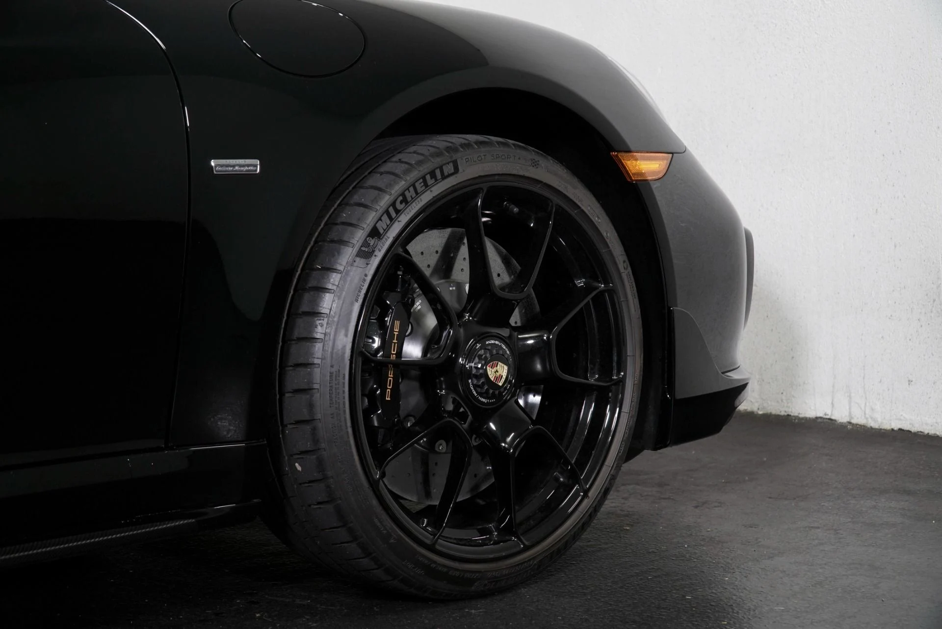 mph008_3212562864_Used_2018_Porsche_911_Turbo_S_1775836607_8e2cae2e05