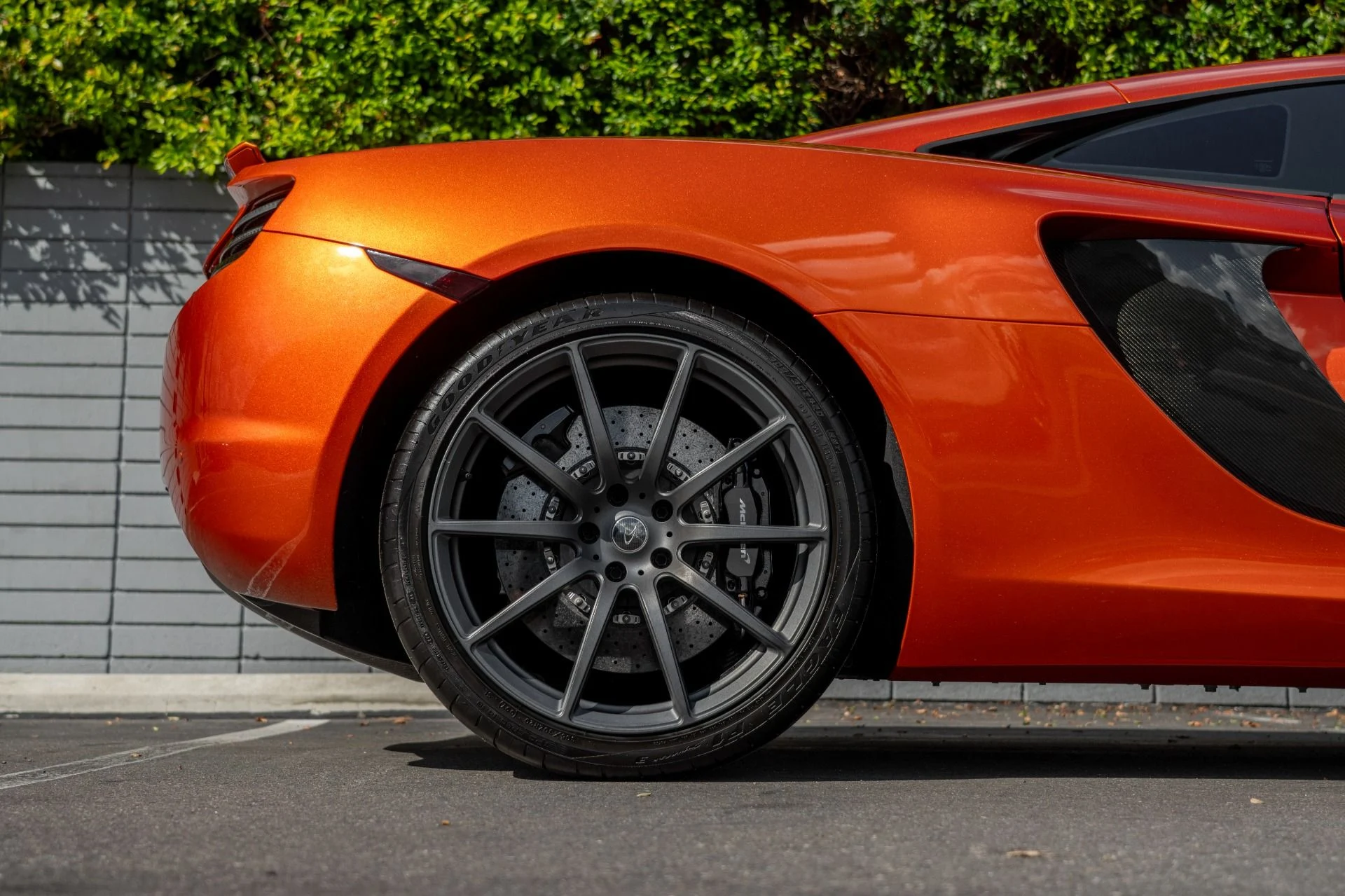mph008_3212917804_Used_2012_Mc_Laren_MP_4_12_C_1760565617_51c89e8e83