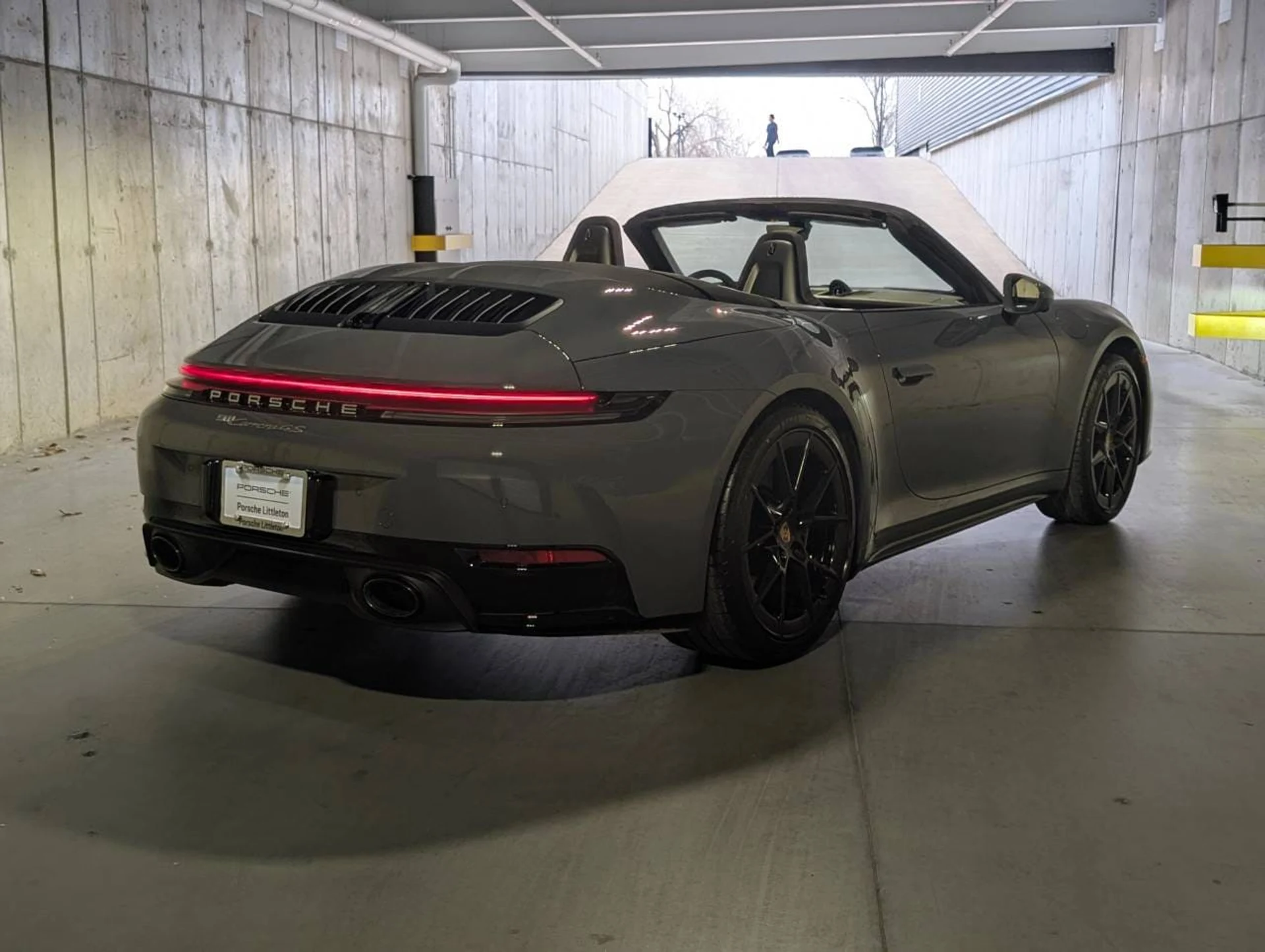 mph008_3218359282_fb9b68b1fdf79a13cba628b45ac25fb9x_afecb0aa5a