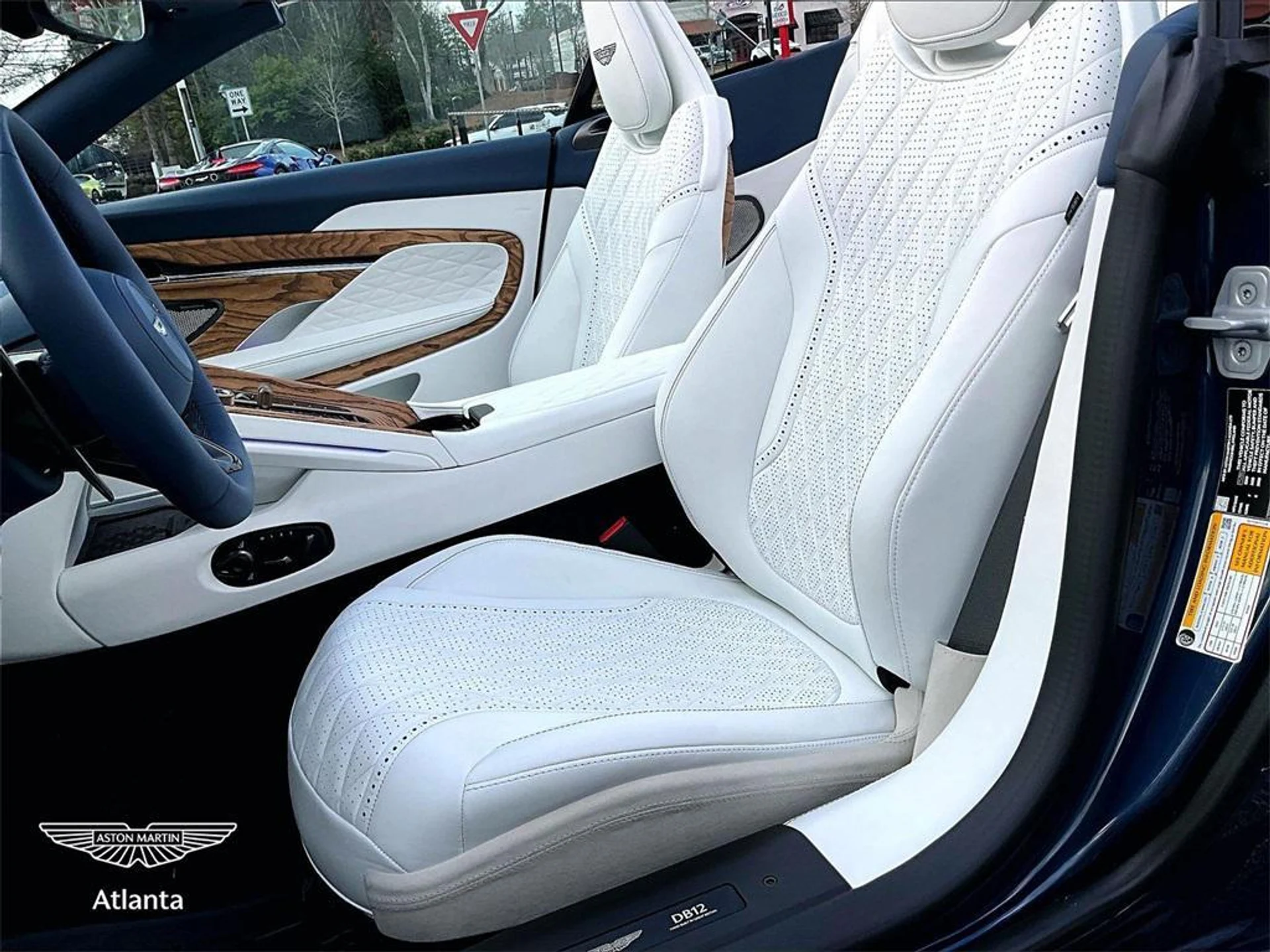 mph008_3220636320_pnn7_K5j6_GWM_51_Y9_Ke_M4_Fa0_Rz_Xc_28c3aef09c