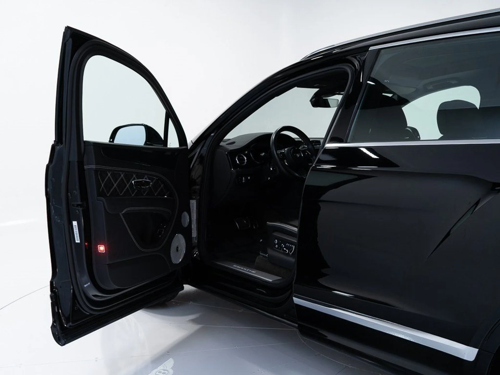 mph008_322473860_9aba6ab739fa44f78c005b2426a5fca1_71775ae1cb