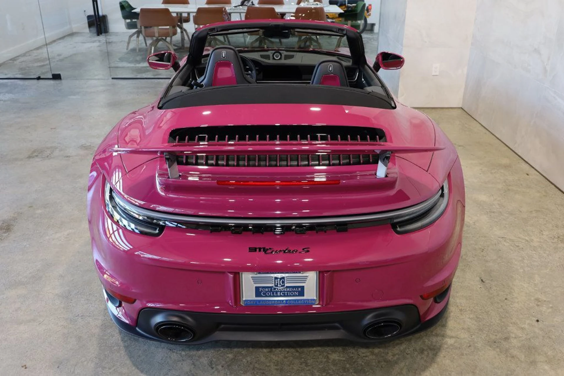 mph008_3232777853_used_2024_porsche_911_turboscabriolet_9689_22977527_9_1024_c68b59cdf2