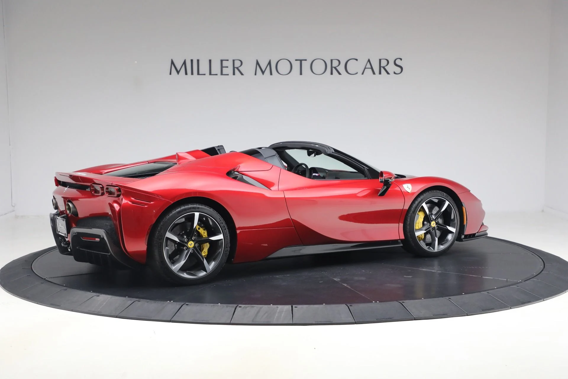 mph008_3234245791_Used_2024_Ferrari_SF_90_Spider_1789161523_1baf029594