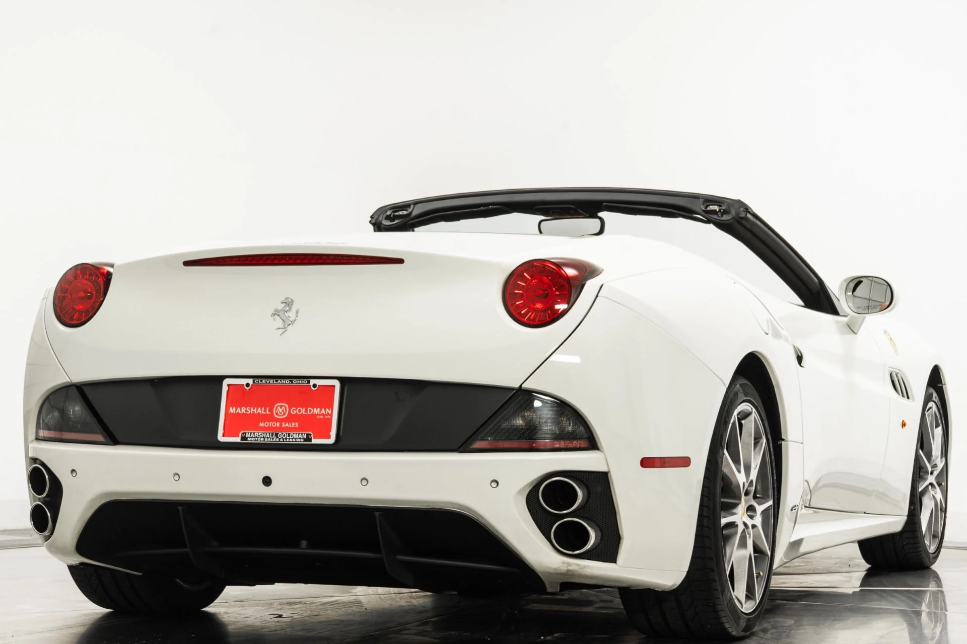 mph008_3246798187_Used_2014_Ferrari_California_1756832165_4231ff2eb5