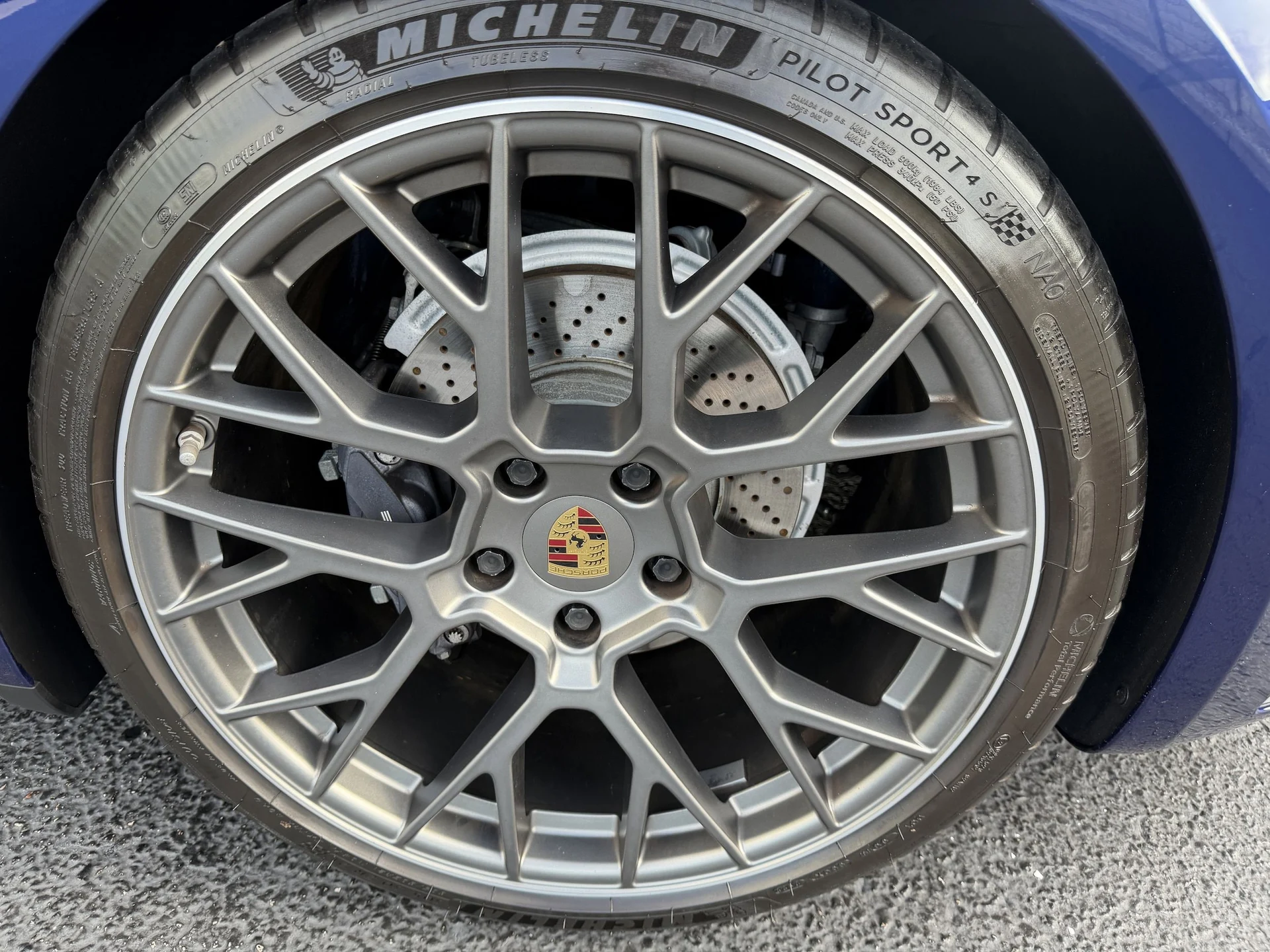 mph008_3250144203_9ec883fb53493064a2d6fa45fbe75279x_5b1e70bd02