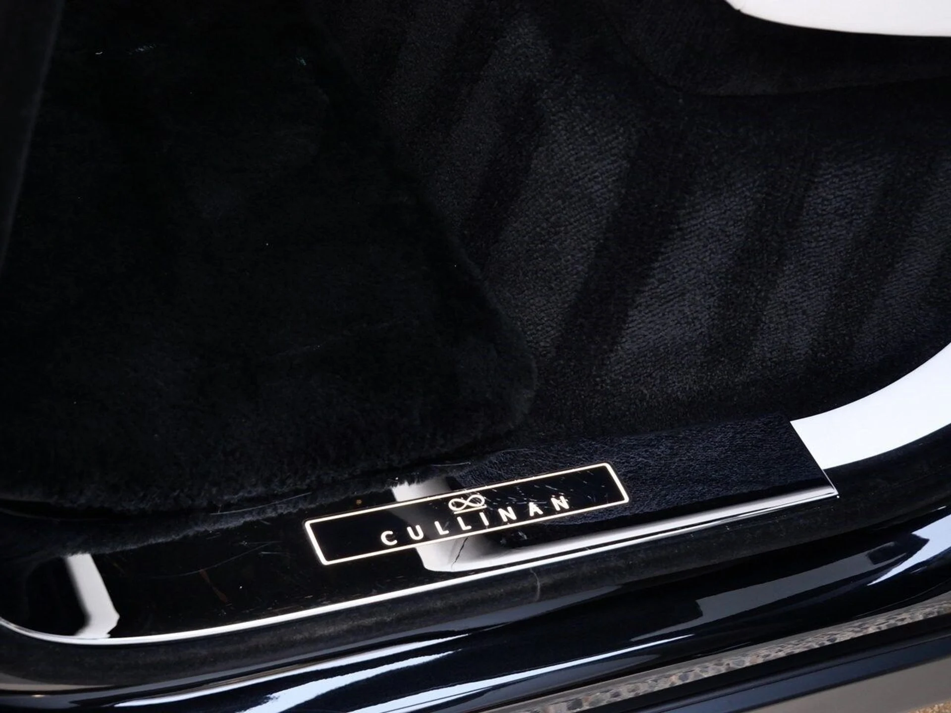 mph008_3251323953_b8a565eeaf451069e15a7c39c5fd3f29x_519ed514bf