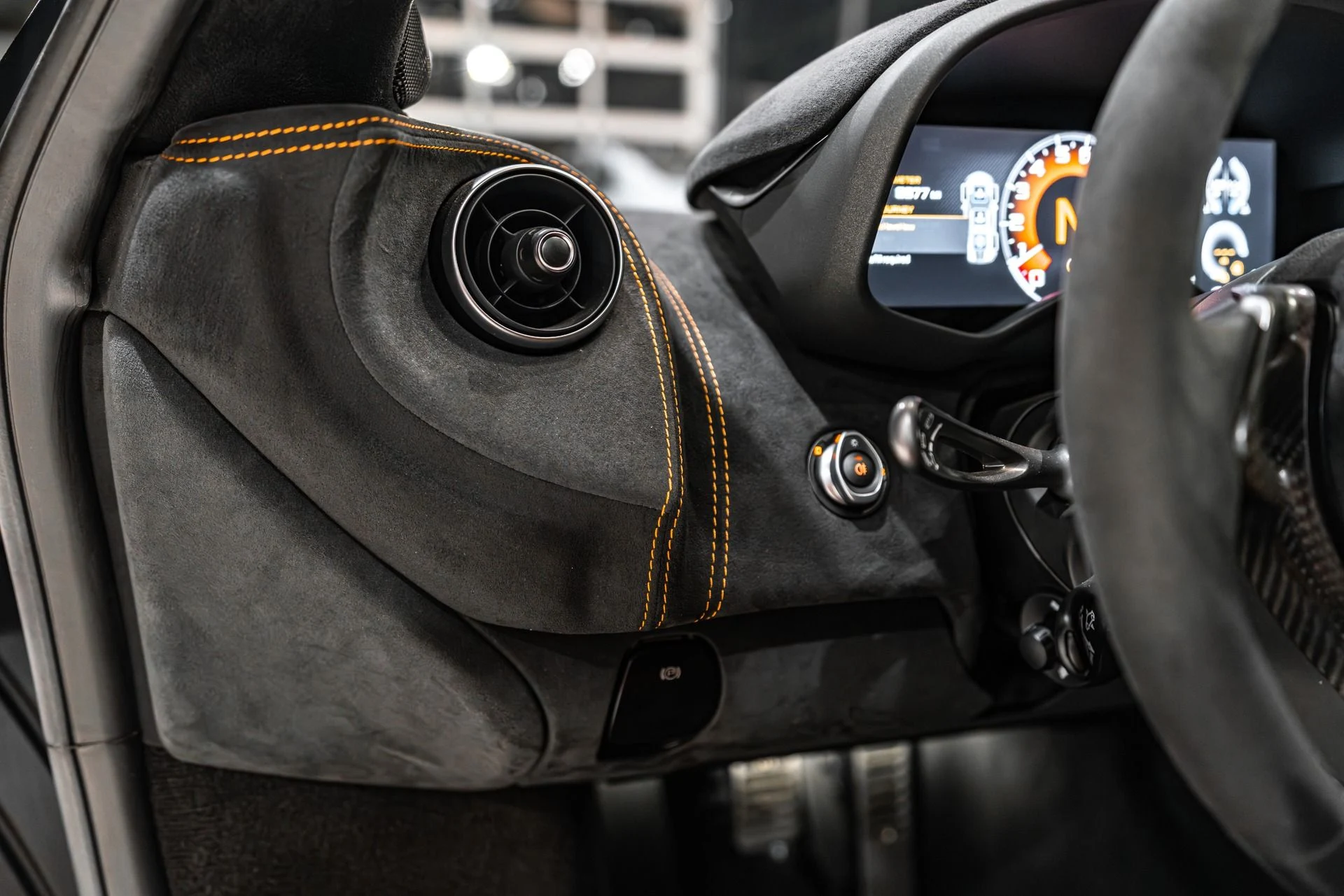 mph008_3251425579_13105_p9_l_5b52235355