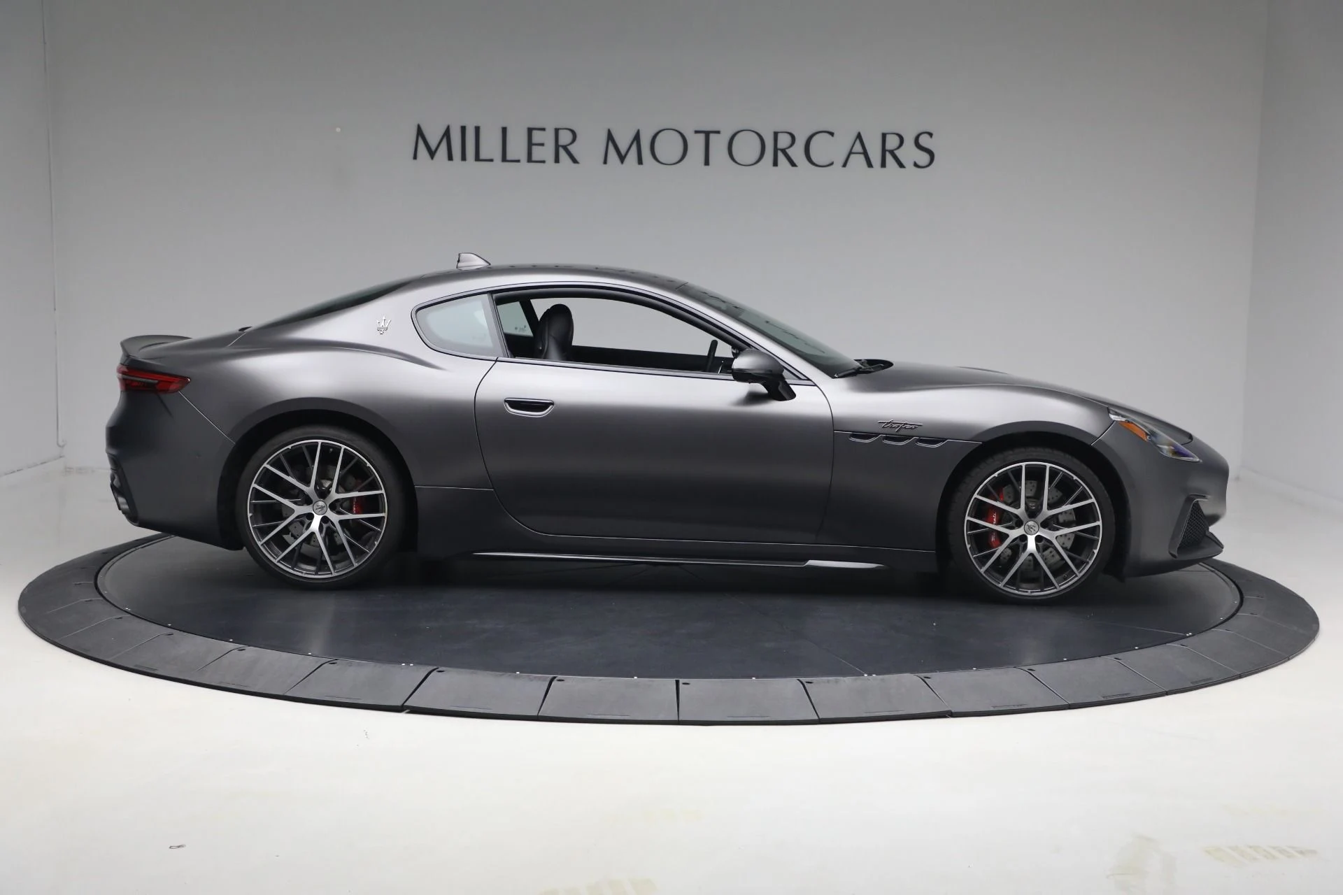 mph008_3251806260_Used_2024_Maserati_Gran_Turismo_Trofeo_1780437005_9198418da3
