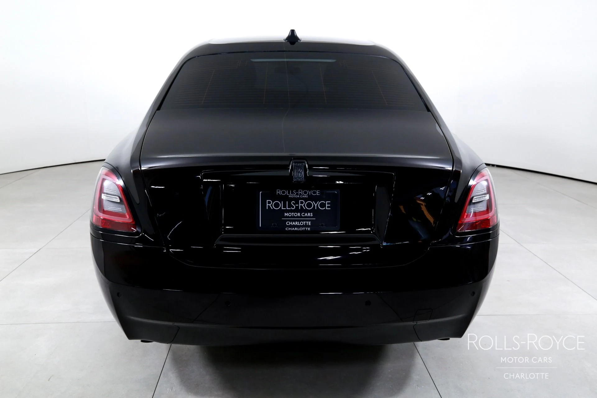 mph008_3252078925_Used_2021_Rolls_Royce_Ghost_1789147066_ddd8d5f828