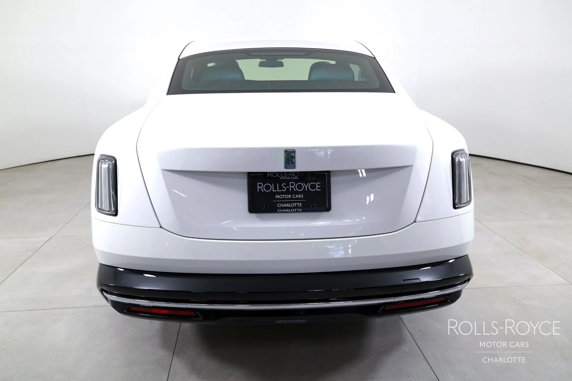 mph008_3256695333_Used_2025_Rolls_Royce_Spectre_1752785235_5fd87a9176