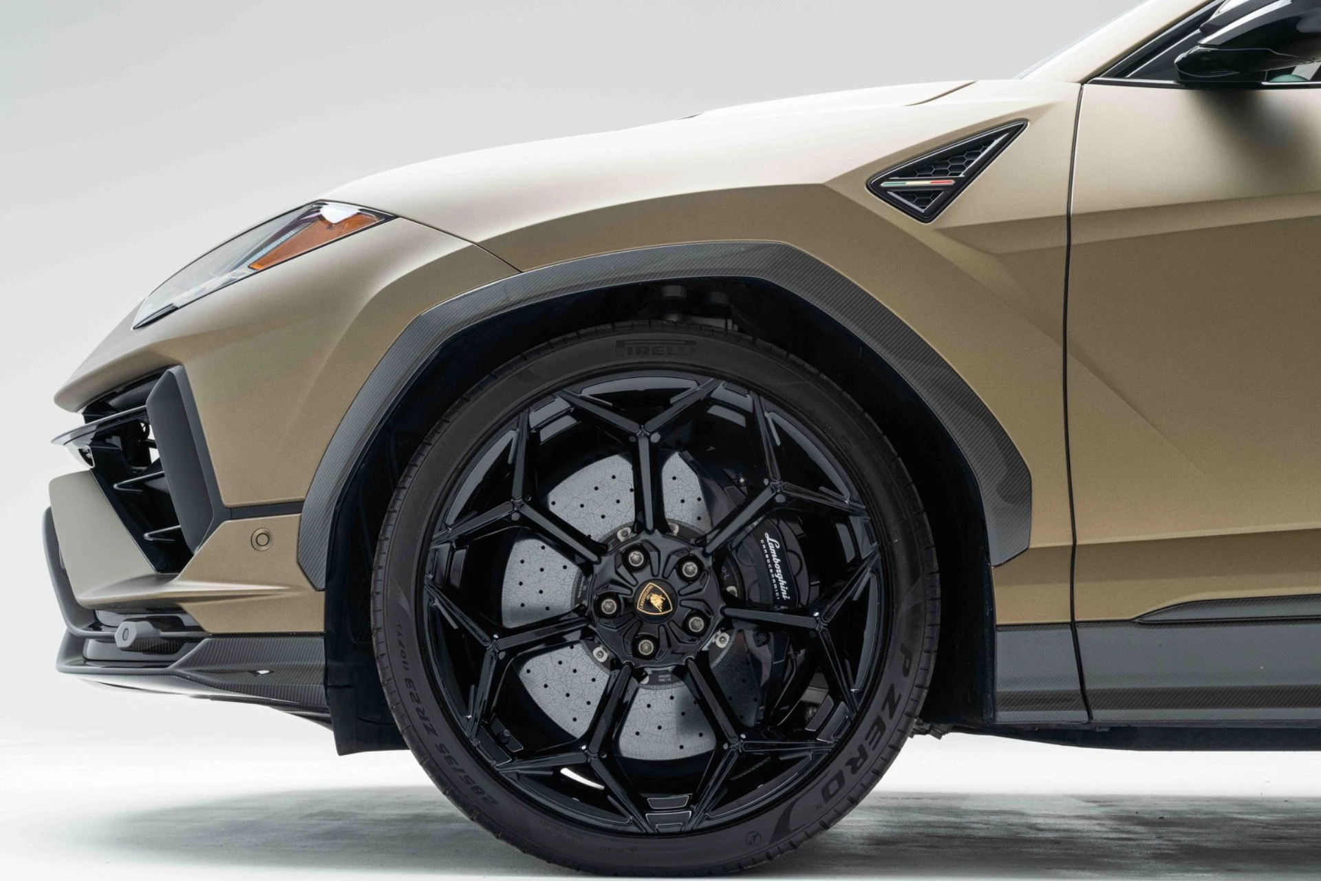 mph008_3266065228_Used_2024_Lamborghini_Urus_Performante_1774028760_53ae233595